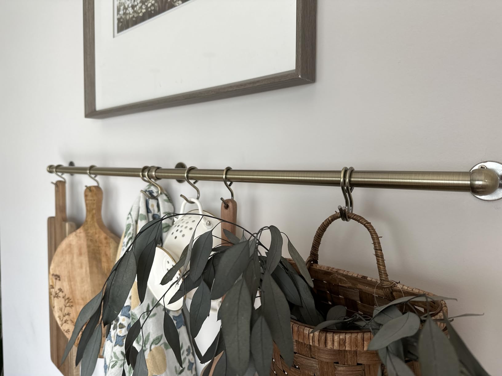 ROTHLEY Hanging Pot Rack Hanger: 39.4 Inch Stainless Steel Pot and Pan Hanger Pot Rack Wall Mounted Hanging Pots and Pans Rack Pot Hangers for Kitchen Utensil Rail with Hooks (Matt Black) customer photo 2