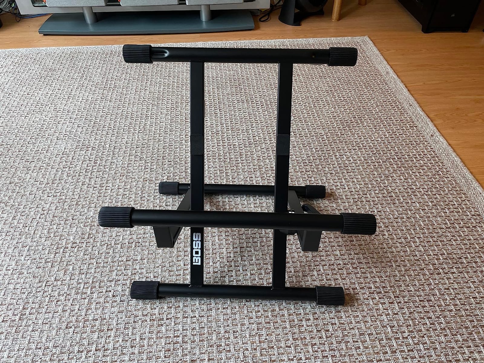 BOSS Adjustable Heavy-duty Til-Back Stand with Telescoping Support Arm (BAS-1) customer photo 2