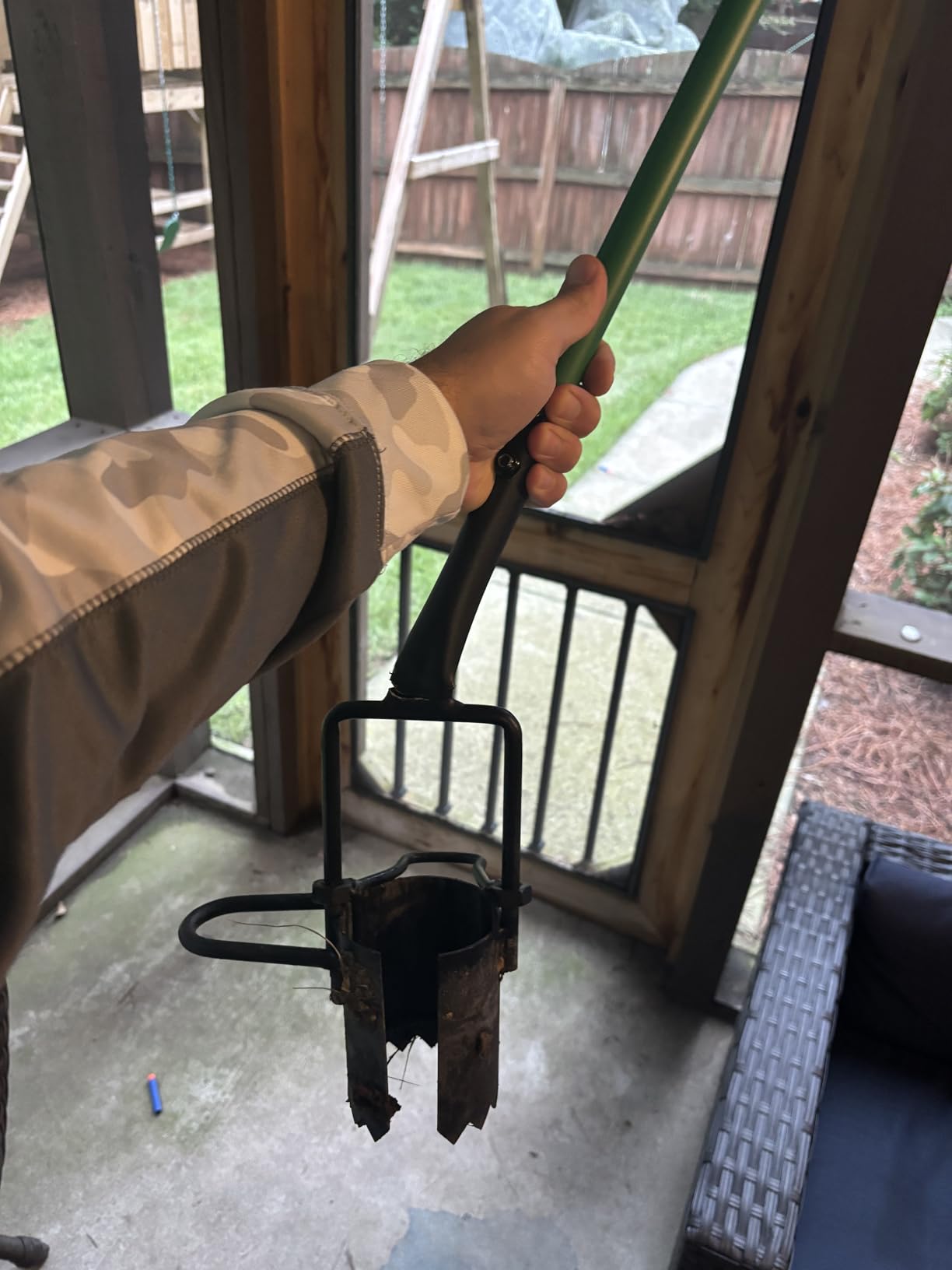Altdorff Bulb Planter Tool Long Handle, Sod Plugger with Serrated Base and Non-Slip Soft Grip Handle, 5-in-1 Grass Plug Tool for Digging Holes to Grass Repair, Plant Blubs customer photo 2