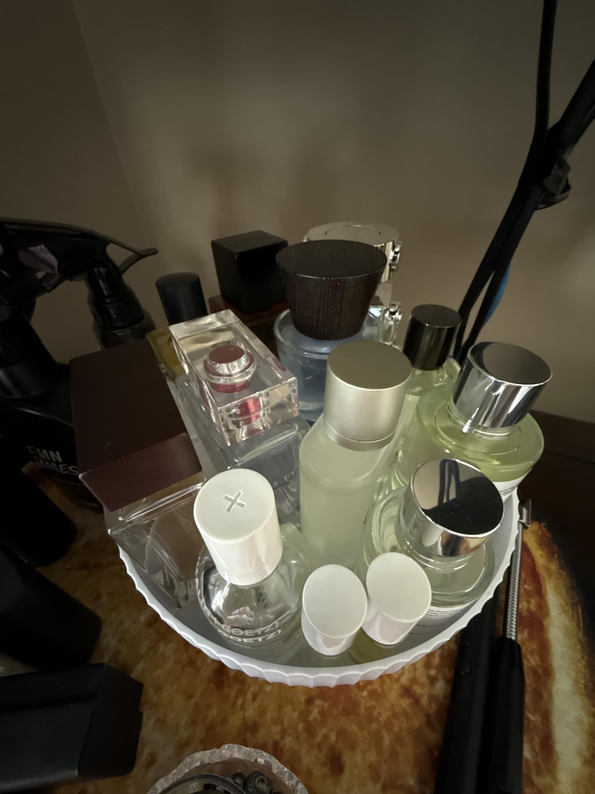 funest Makeup Perfume Organizer, 360 Degree Rotating Lazy Susan Cosmetic Desk Storage Lotions Display Case Round Tray with Large Capacity, for your Jewelry customer photo 1