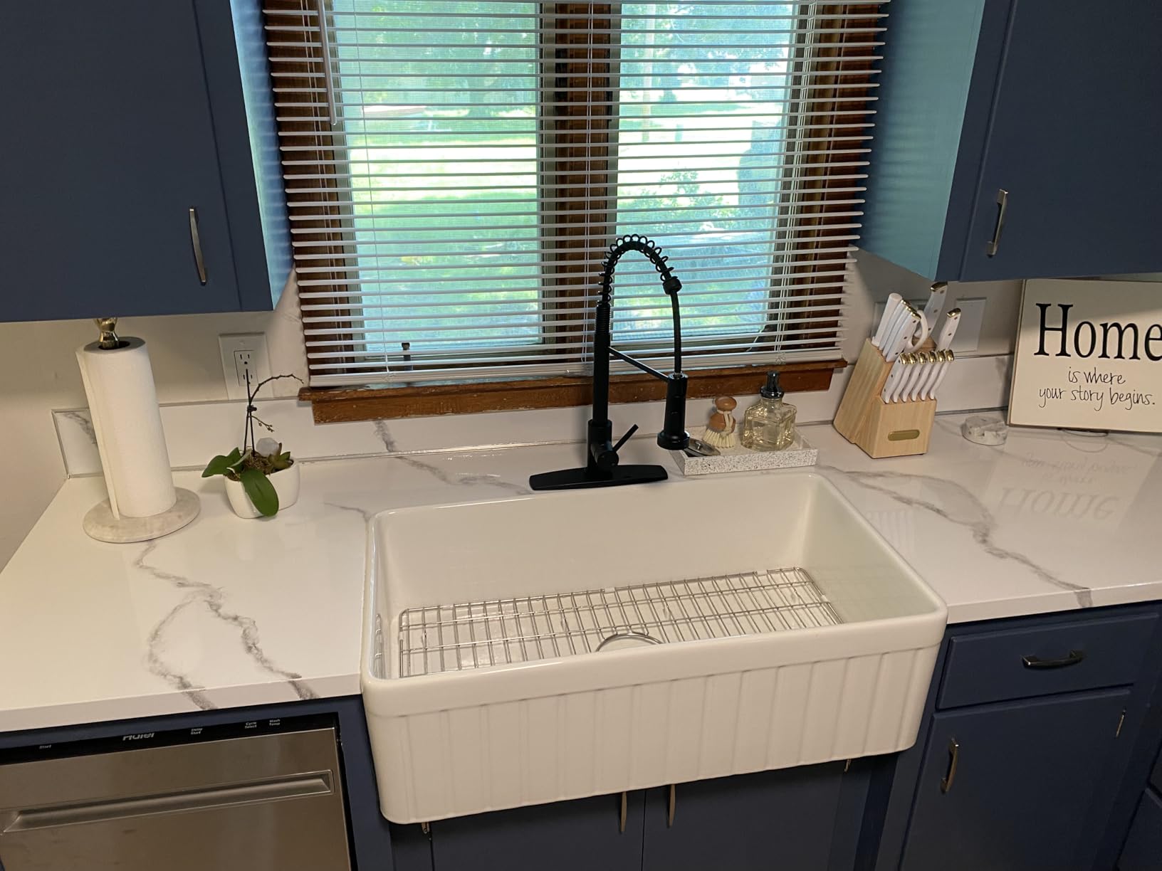 DeerValley White Farmhouse Sink 33 inch, Fireclay Apron Front Farm Kitchen Sink, Single Bowl Deep Drop-in Undermount Reversible Sinks with Grid & Strainer customer photo 1