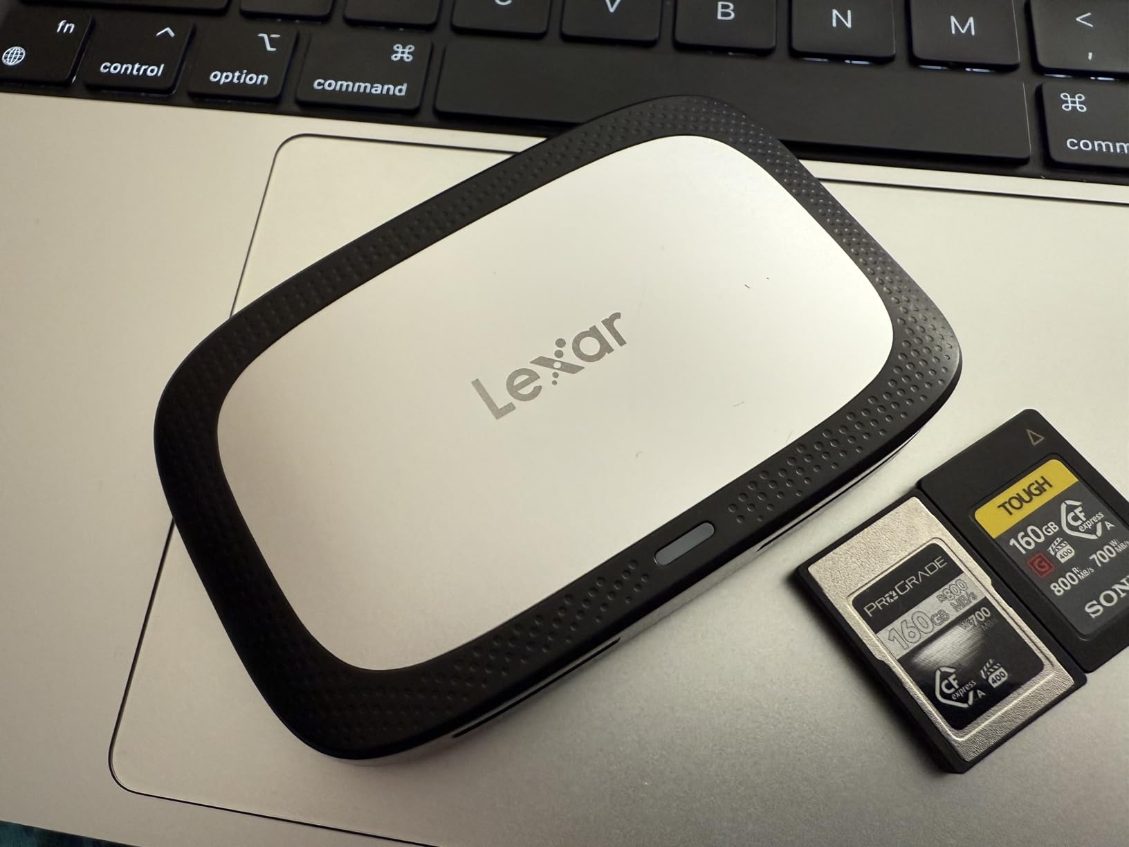 Lexar Professional CFexpress Type A / SD USB 3.2 Gen 2 Reader, Designed for CFexpress Type A and SD UHS-II Cards, High-Speed USB 10Gbps Transfer Speeds (LRW530U-RNBNG) customer photo 2