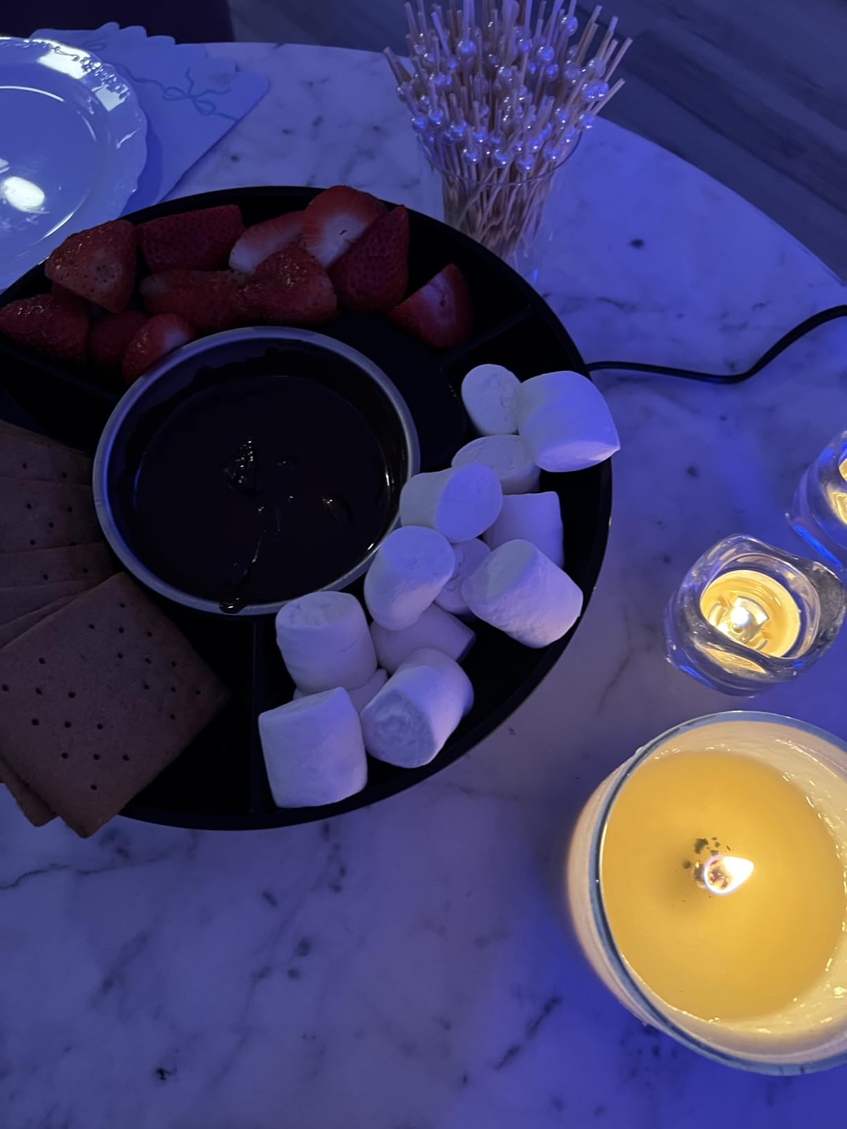 Kusini Electric Fondue Pot Set - Chocolate Fondue Kit - Temperature Control | Detachable Serving Tray, 10oz Melting Pot, 4 Roasting Forks - Gift Set & Date Night Idea. Serve at Movie Night or Game Night. customer photo 2
