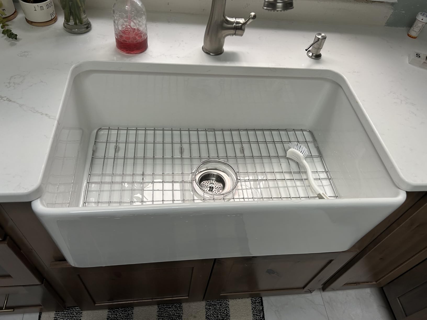 Miuara Farmhouse Sink 33 x 18 Inch White Fireclay Apron Front Kitchen Sink customer photo 2