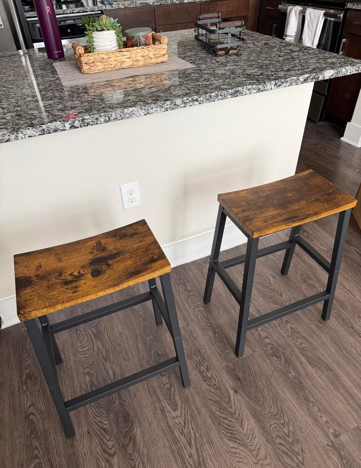 HOOBRO Bar Stools, Set of 2 Bar Chairs, 23.6 Inch Saddle Stools, Kitchen Counter Seat with Footrests, Industrial Barstools for Dining Room, Kitchen, Counter, Rustic Brown and Black BF02MD01 customer photo 2