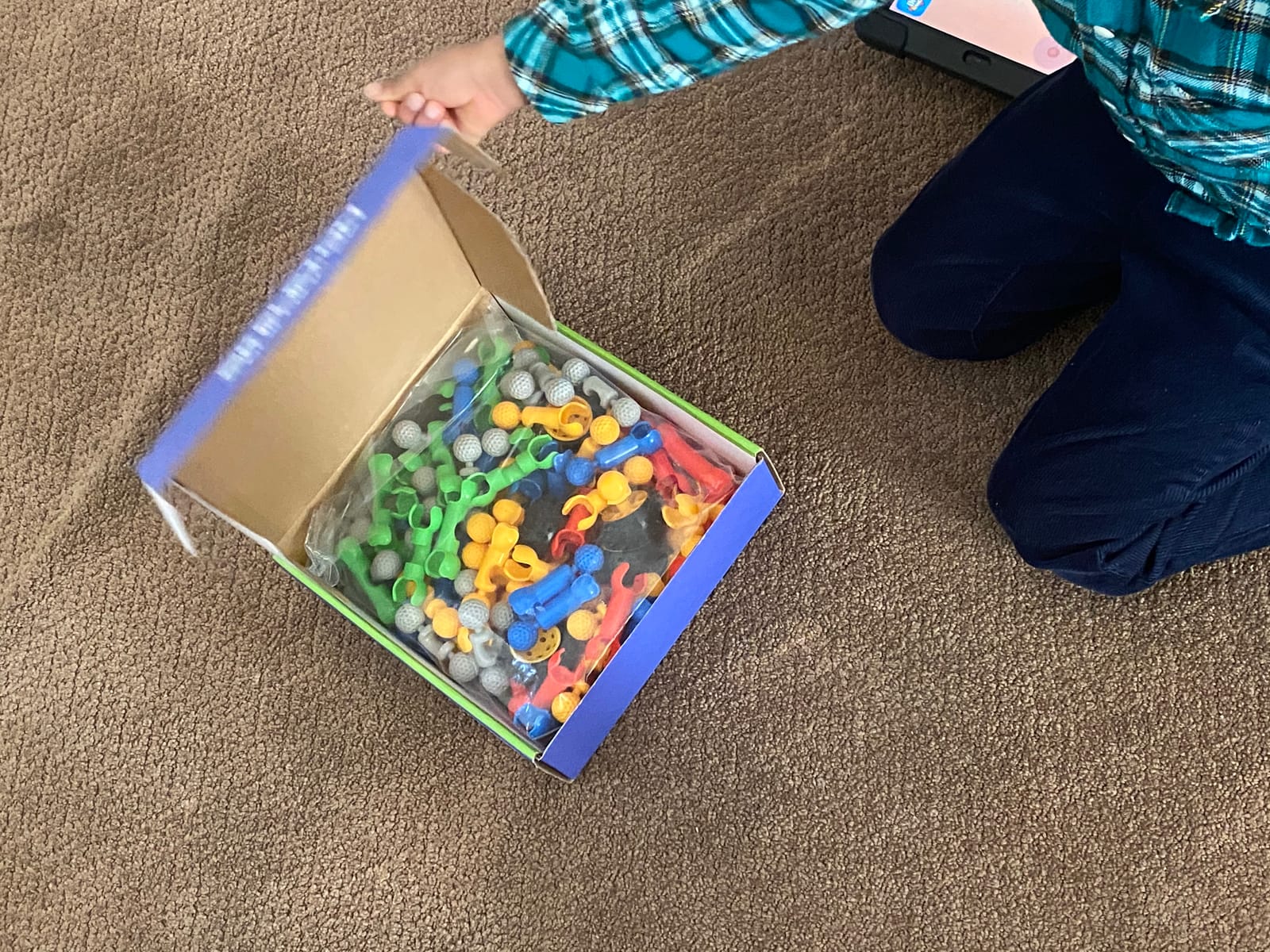Building Toys for Kids Ages 4-8, STEM Toys for 3 4 5 6 7+ Year Old Boy Gift | 170 Pcs Building Blocks STEM Kits, Classroom Learning Activities with Storage Box, Birthday Gift Boy Toy Age 3-5 4-6 6-8 8-10 customer photo 2