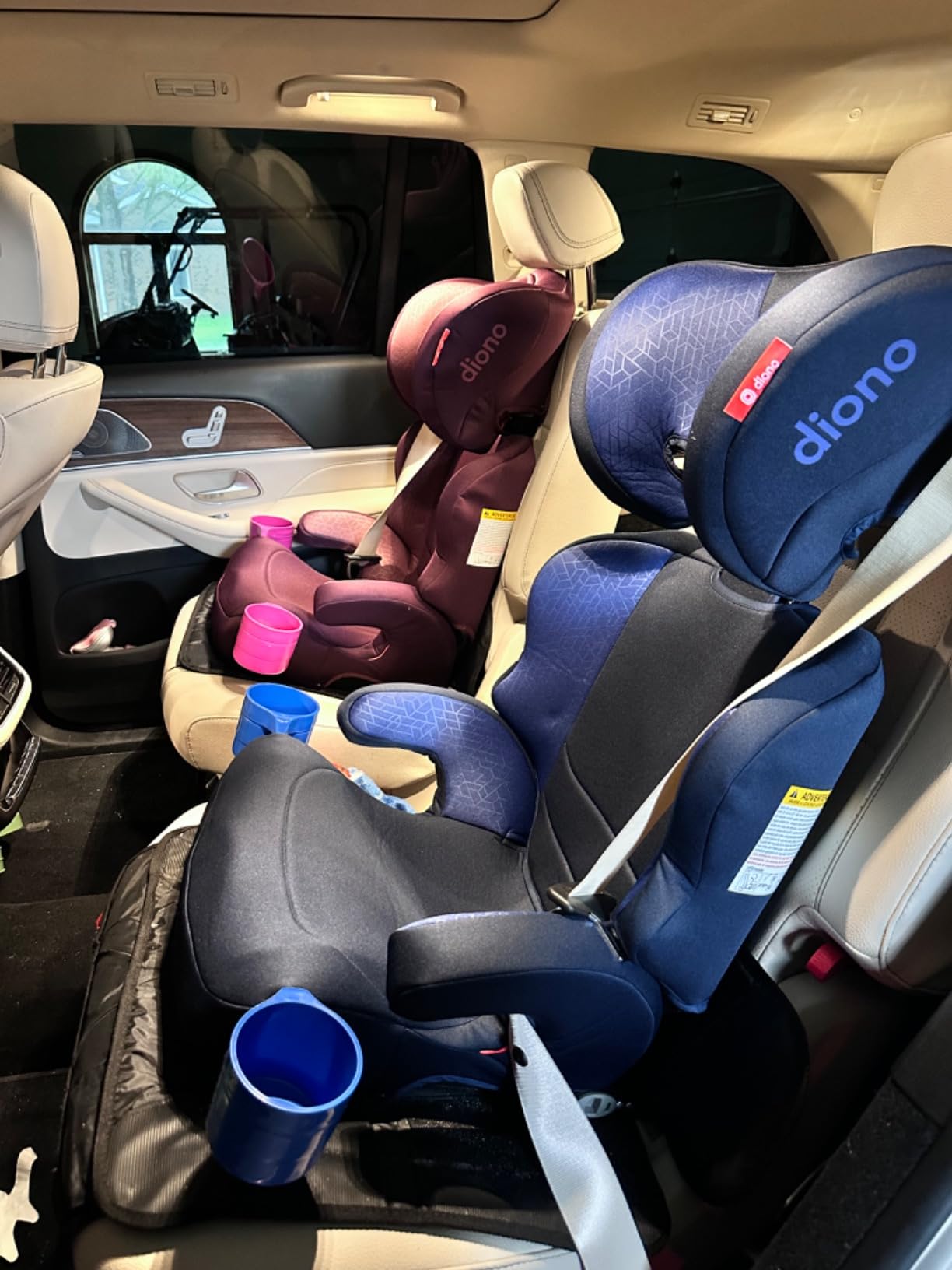 Diono Everett NXT High Back Booster Car Seat with Rigid Latch, Lightweight Slim Fit Design, 8 Years 1 Booster Seat, Black customer photo 1