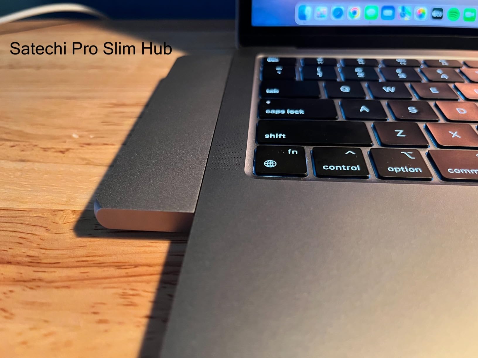 Anker USB-C Hub for MacBook, 7-in-2 Mac Dock with 4K@60Hz HDMI, Compatible with Thunderbolt 4, 1 Type C and 2 USB A Data Ports for MacBookPro 13 Inch, MacBookAir M4/M5, and More customer photo 2