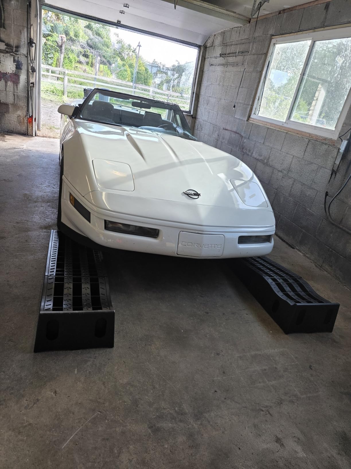 MaxxHaul 50709 Detachable Extendable Car Ramp Set, Portable Car Ramps With 3,250 lbs Maximum Weight Capacity Per Ramp 6,500 lbs Per Pair customer photo 2
