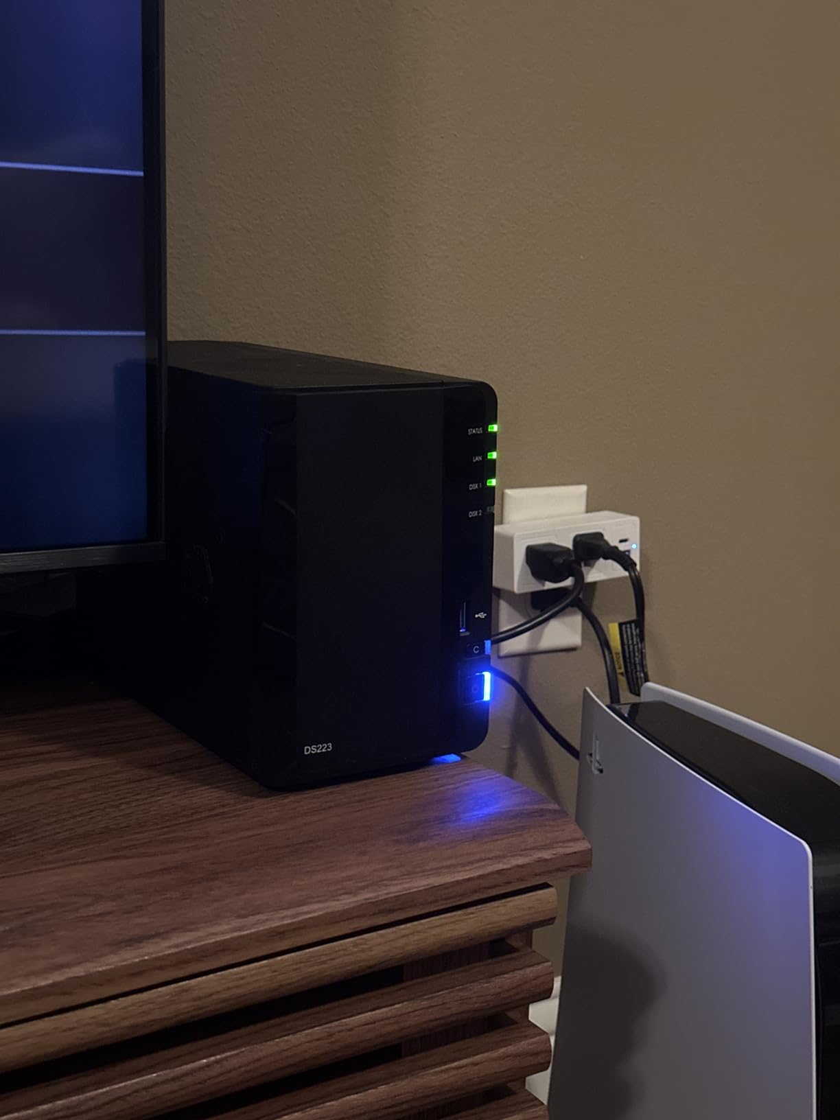 Synology DS223 Home & Office Backup Hub - Centralize Files, Protect Data & Monitor Property (2-Bay Diskless NAS) customer photo 2