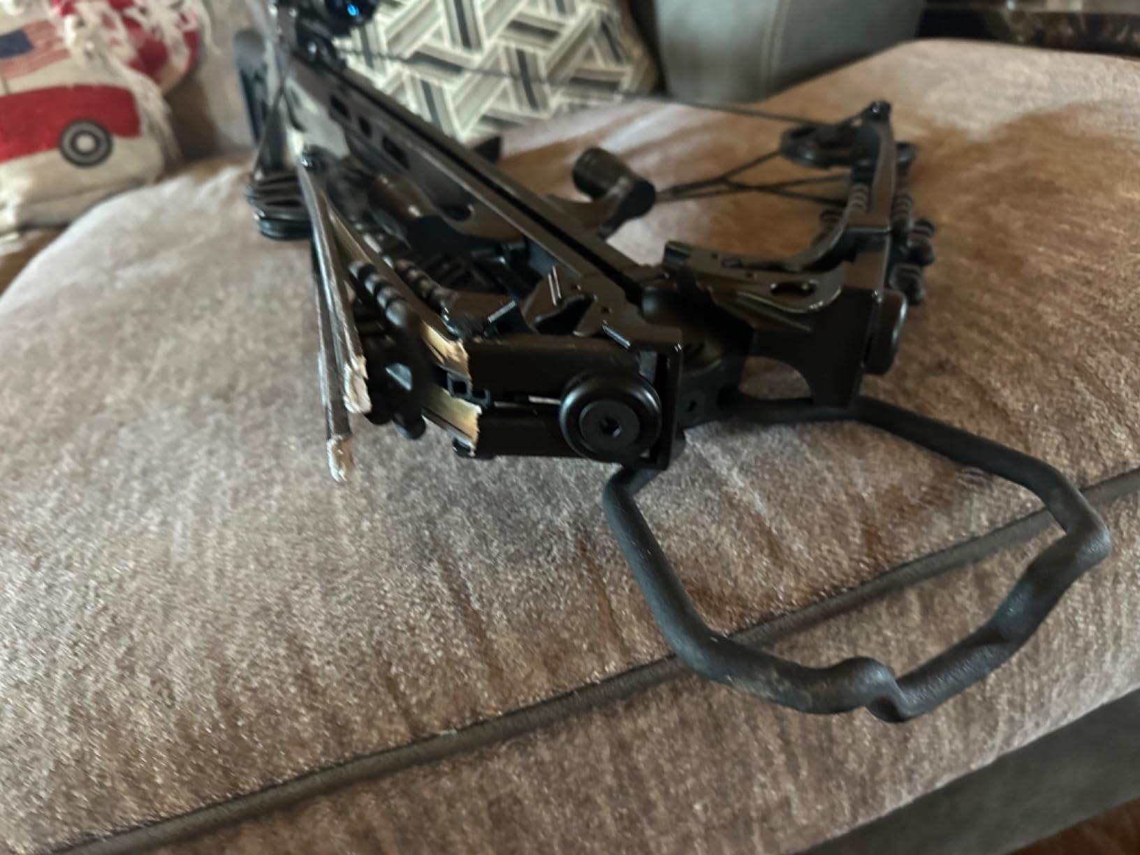 Killer Instinct Rapid 420 Crossbow - 420 FPS High-Speed Hunting Crossbow with 4x32 Scope, Rope Cocker, Arrows, Quiver & Rail Lube - Compact & Powerful Kit customer photo 2