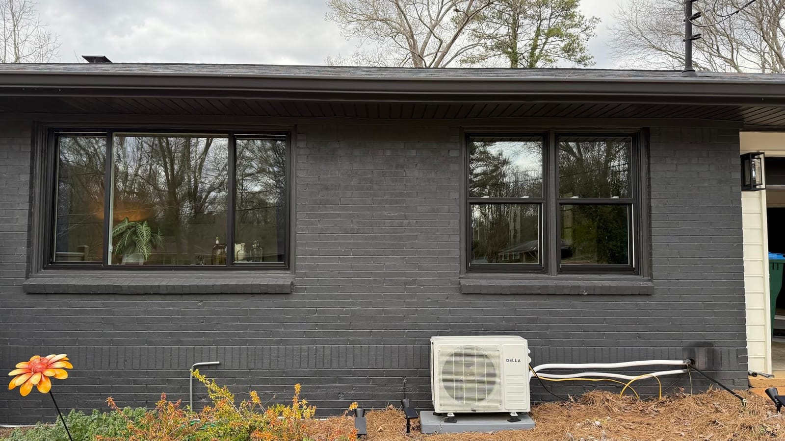 DELLA Vario Series 18000 BTU Wifi Mini Split AC, Work with Alexa 21 SEER2 Cools Up to 1000 Sq.Ft, Energy Efficient 230V Ductless Inverter System with 1.5 Ton Pre-Charged Heat Pump & 16.4ft Kit customer photo 2