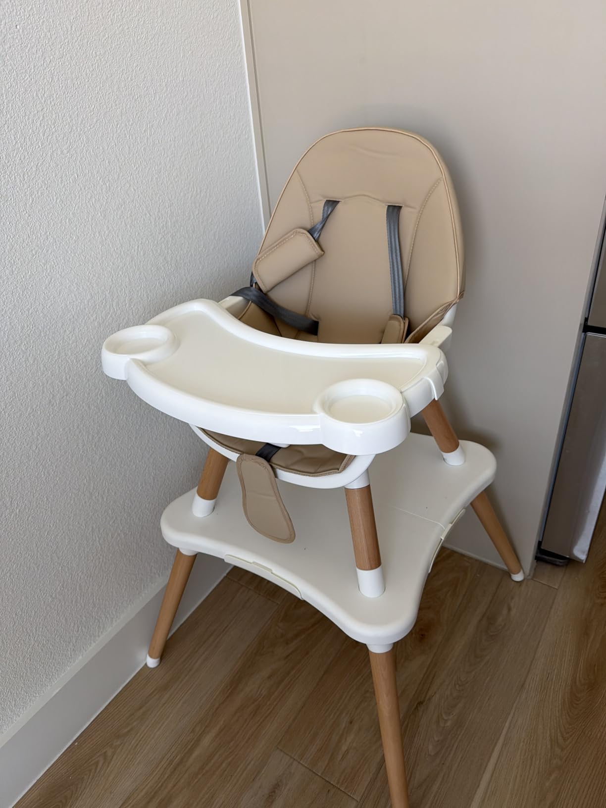 6 in 1 High Chair for Babies & Toddlers, Convertible Wooden Baby Highchair | Table and Chair Set, Baby Feeding Chair with 5-Point Adjustable Harness, 4-Position Removable Tray & PU Seat Cushion, Black customer photo 2