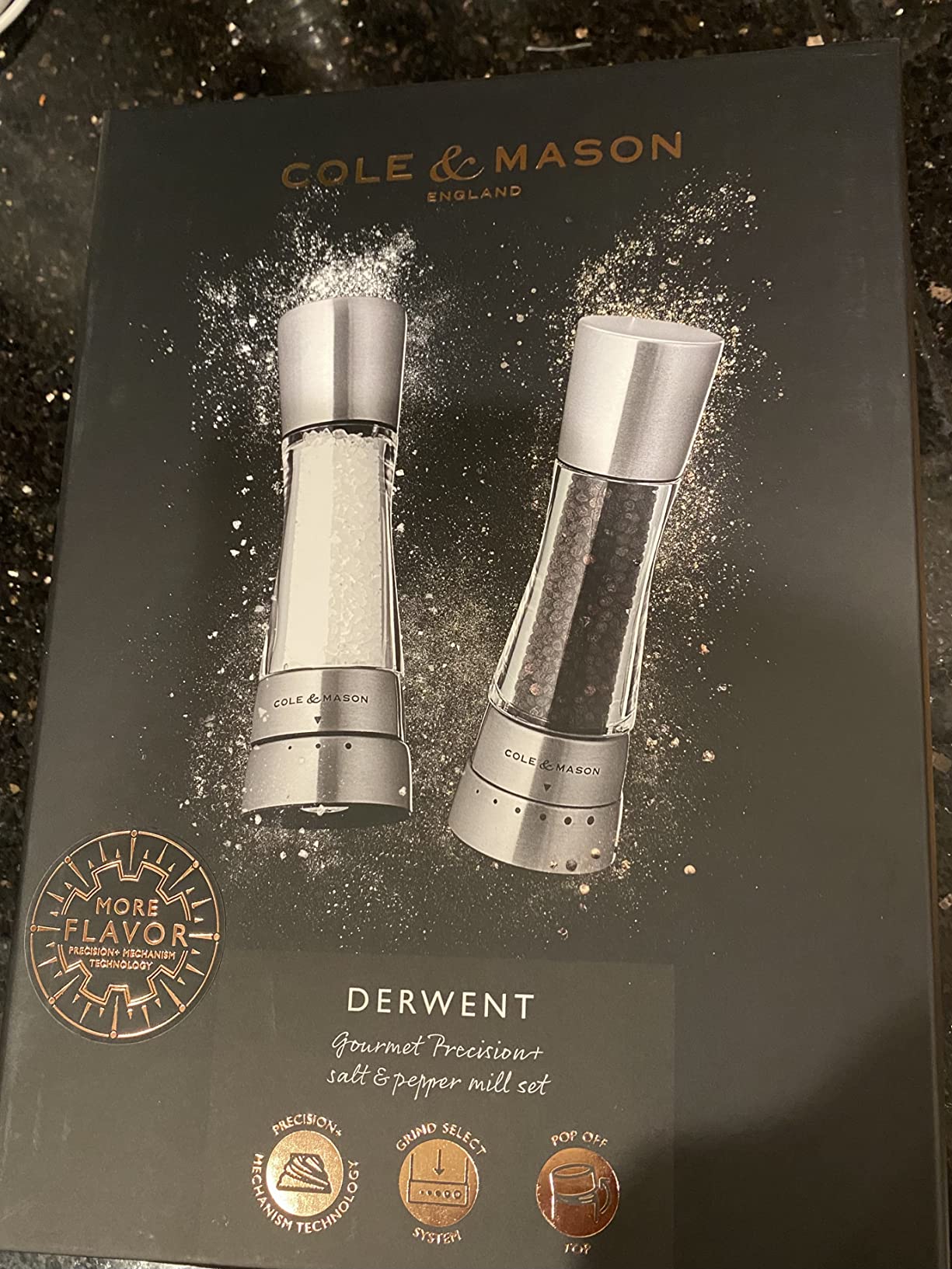 Cole & Mason H332293 Derwent Black Wood Salt and Pepper Mills, Gourmet Precision+, Adjustable Grind, Stained Beech/Acrylic, 190 mm, Gift Set customer photo 2