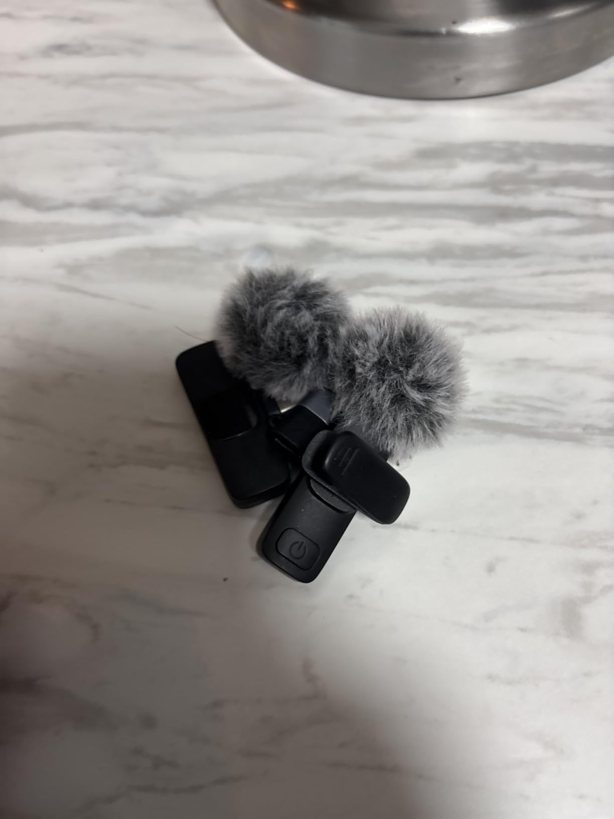 Labstandard Professional Wireless Lavalier Lapel Microphone for iPhone, iPad, Mini Video Recording Mic for Interview Video Podcast Vlog YouTube&Livestream, Noise Reduction, Plug & Play customer photo 1