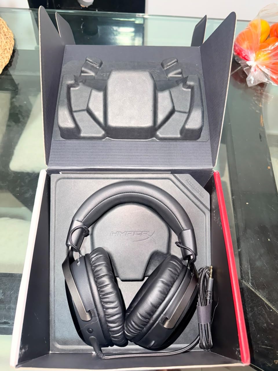 HyperX Cloud III Wired Gaming Headset, PC, PS5, Xbox Series X|S, Angled 53mm Drivers, Spatial Audio, Memory Foam, Durable Frame, Ultra-Clear 10mm Mic, USB-C, USB-A, 3.5mm customer photo 2