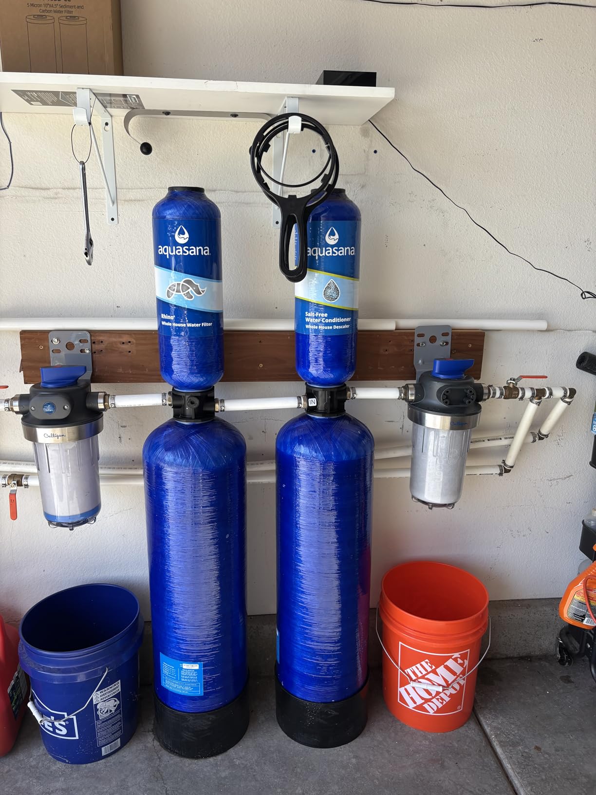 Aquasana Whole House Well Water Filter | 500K Gallons | UV, Carbon & KDF | Salt-Free Conditioner | Tackles up to 99.99% Chlorine, Bacteria, Viruses, Cysts & Scale | Rhino WH-WELL-CT-UV | 5-Year Filter | 14.7 GPM customer photo 1