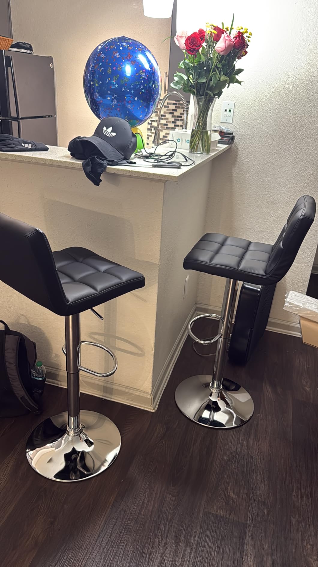 Homall Bar Stools Modern PU Leather Adjustable Swivel Barstools, Armless Hydraulic Kitchen Counter Bar Stool Extra Height Square Island Barstool with Back Set of 4 (Leather, Black 4 Pcs) customer photo 2