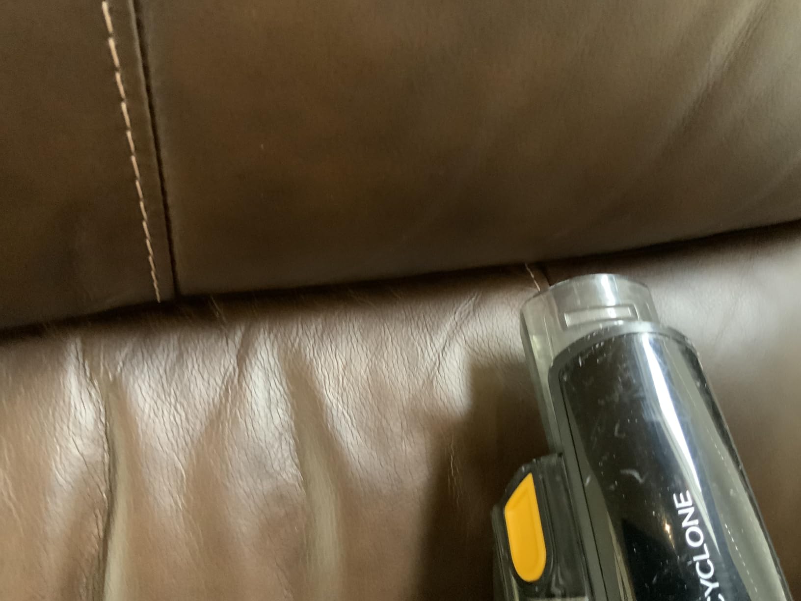 Shark Cyclone PET Handheld Vacuum | HyperVelocity Suction | Powerful Pet Hair, Home & Car Cleaning | USB Rechargable| Lightweight | Crevice Tool & Multi Surface Pet Tool | Navy Blue/Grey | CH701 customer photo 1