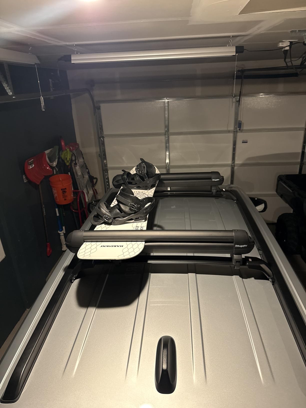 BougeRV Lockable Ski & Snowboard Racks, Extension with Sliding Feature, 28'' Fits 6 Pairs Skis or 4 Snowboards customer photo 1