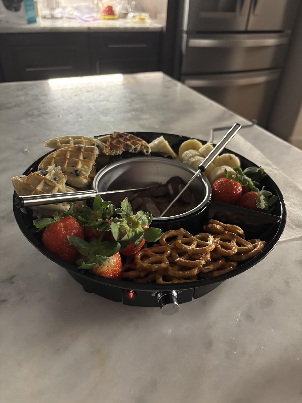 Nostalgia Electric Fondue Party Set - 10 oz Melting Pot, 4 Roasting Forks, & Detachable Serving Tray - Melted Cheese, Chocolate, or Dessert - Perfect for Gifts, Parties, Date Night - Black customer photo 1