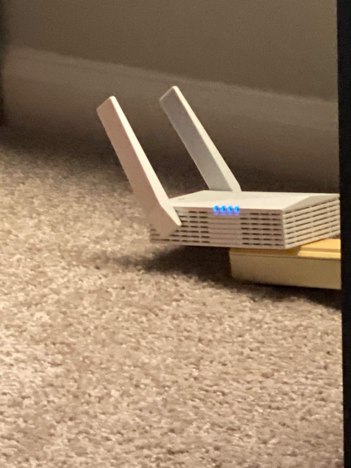 TP-Link RE615X AX1800 WiFi 6 Range Extender w/Ethernet Port | 1.8G Dual-Band Wireless Repeater Amplifier | Up to 2100 Sq. Ft., 64 Devices | EasyMesh Compatible customer photo 1