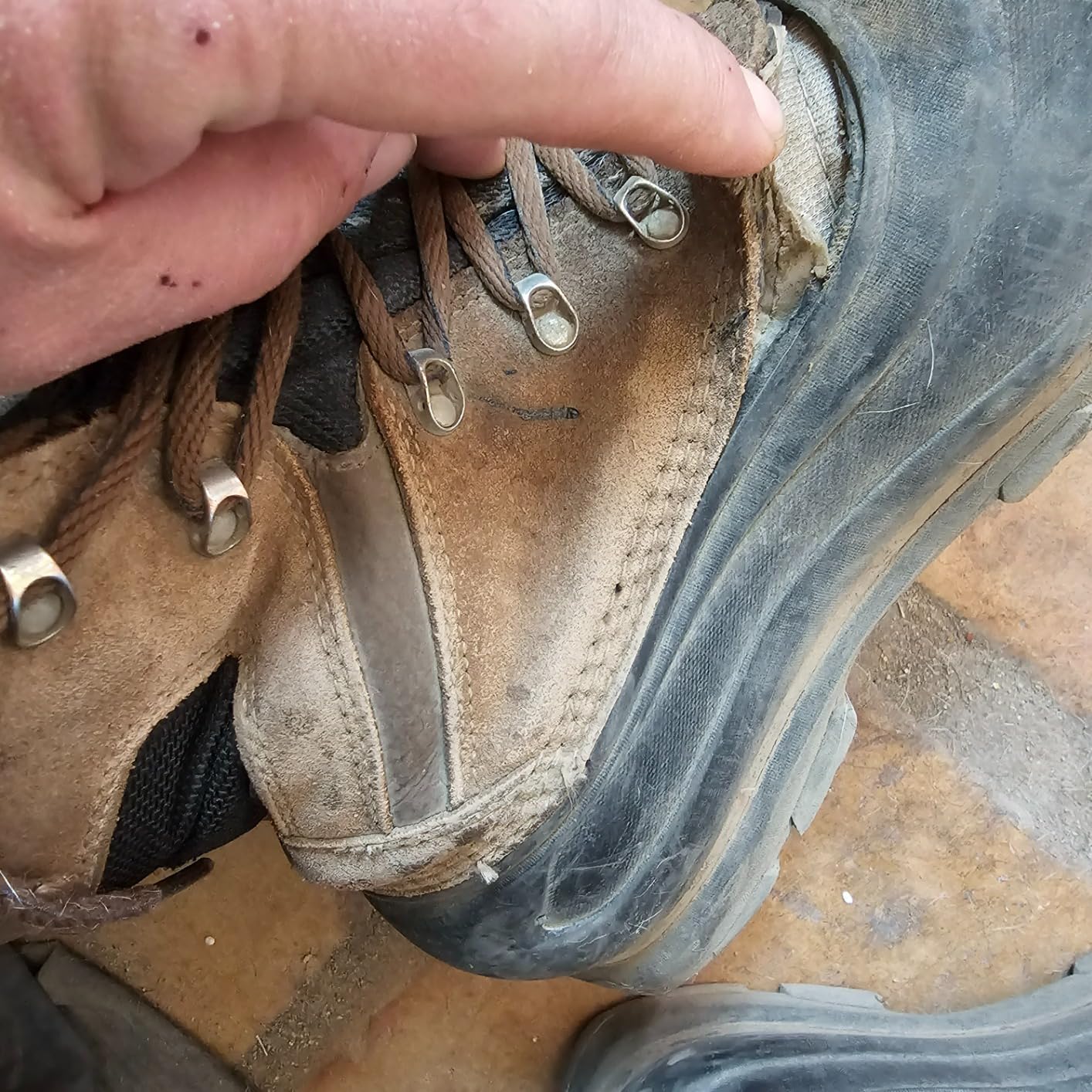 SOREL - Men's Buxton Lace Waterproof Winter Boot customer photo 2