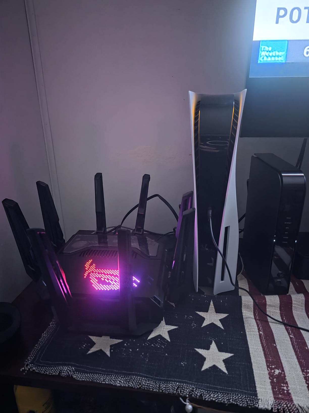 ASUS ROG Rapture GT-BE98 Pro WiFi 7 Gaming Router - Quad-Band, 30Gbps, Mesh customer photo 1