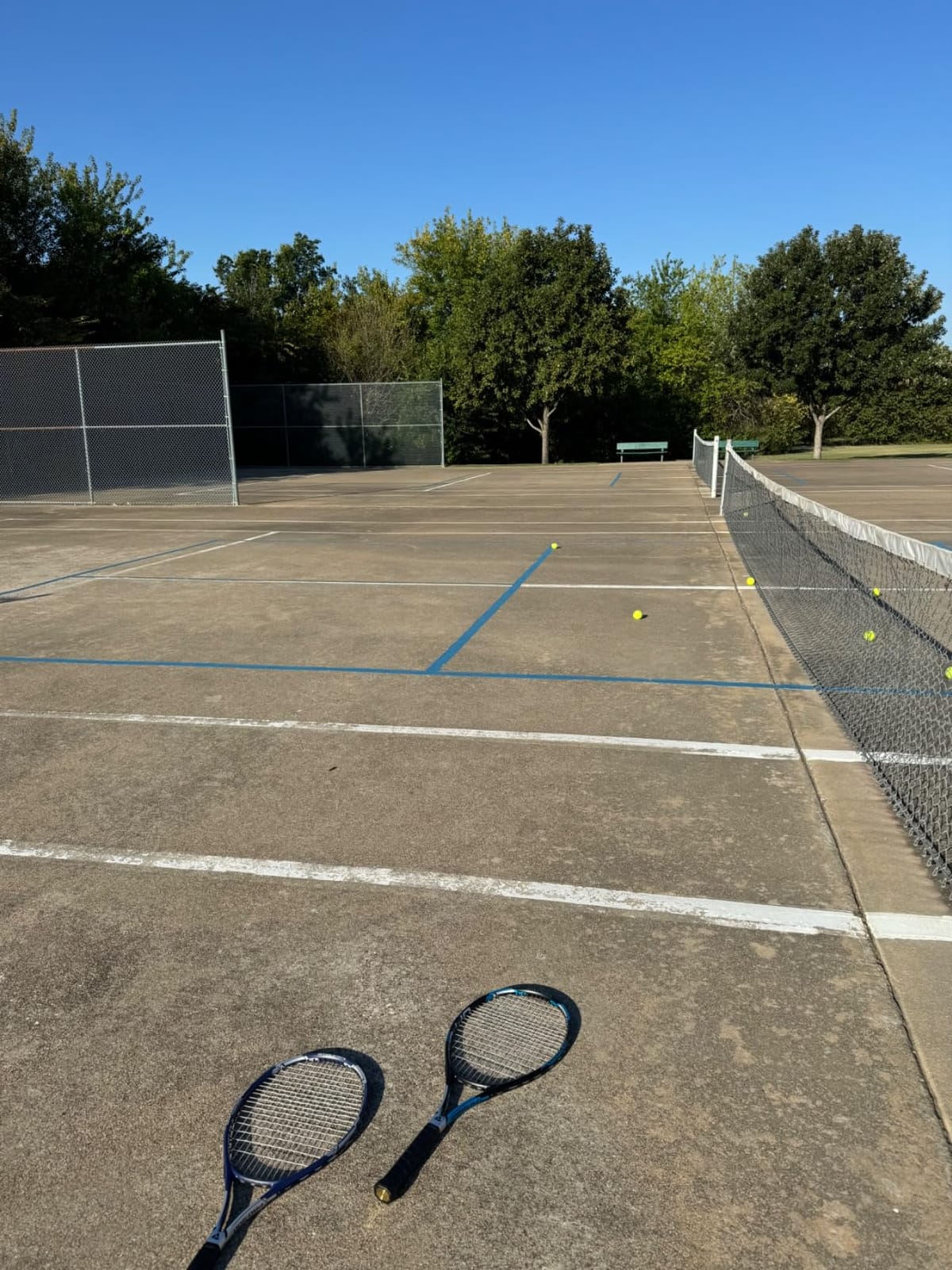 Adult Tennis Racket Set of 2, 27 Inch Pre-Strung for Beginners | 100 sq in head, 300g ±5g frame, 335 mm balance and 4 3/8 in grip for adult beginners customer photo 1