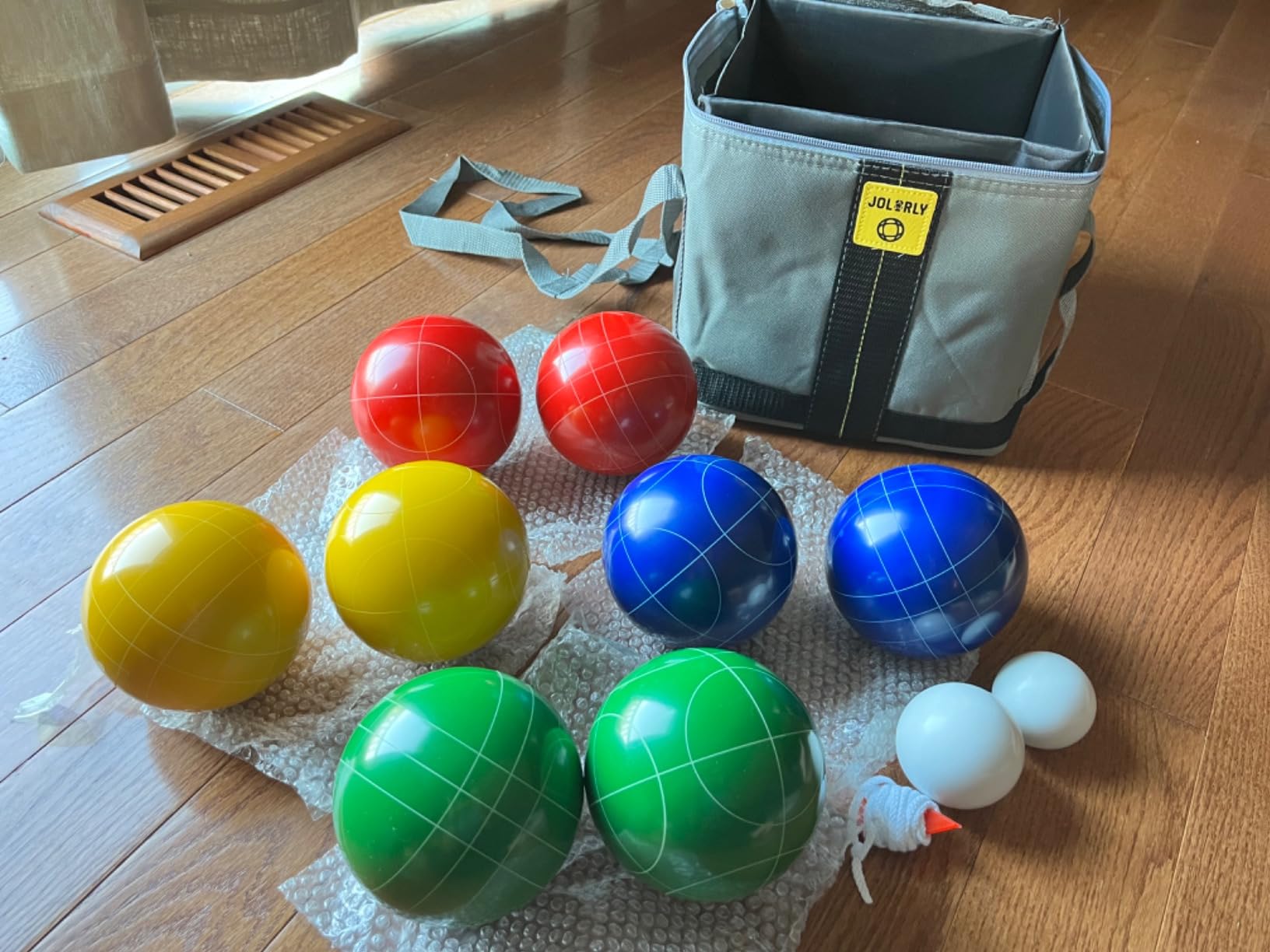 Professional Grade 107mm Bocce Ball Game Set Regulation Size and Weight 920g for Official Tournaments (Red and Green) customer photo 2
