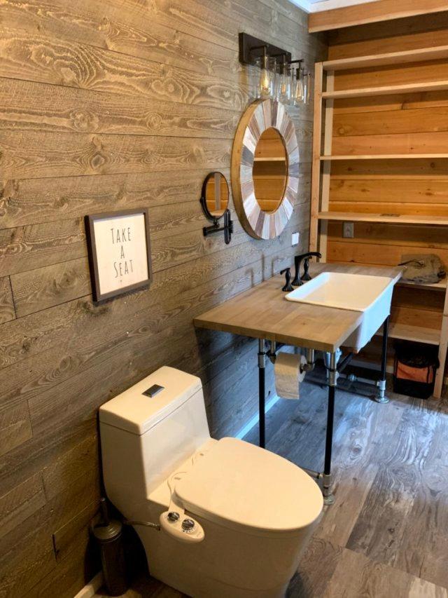 WOODBRIDGEE One Piece Toilet with Soft Closing Seat, Chair Height, 1.28 GPF Dual, Water Sensed, 1000 Gram MaP Flushing Score Toilet with Chrome Button, White, B0940-F-C customer photo 1