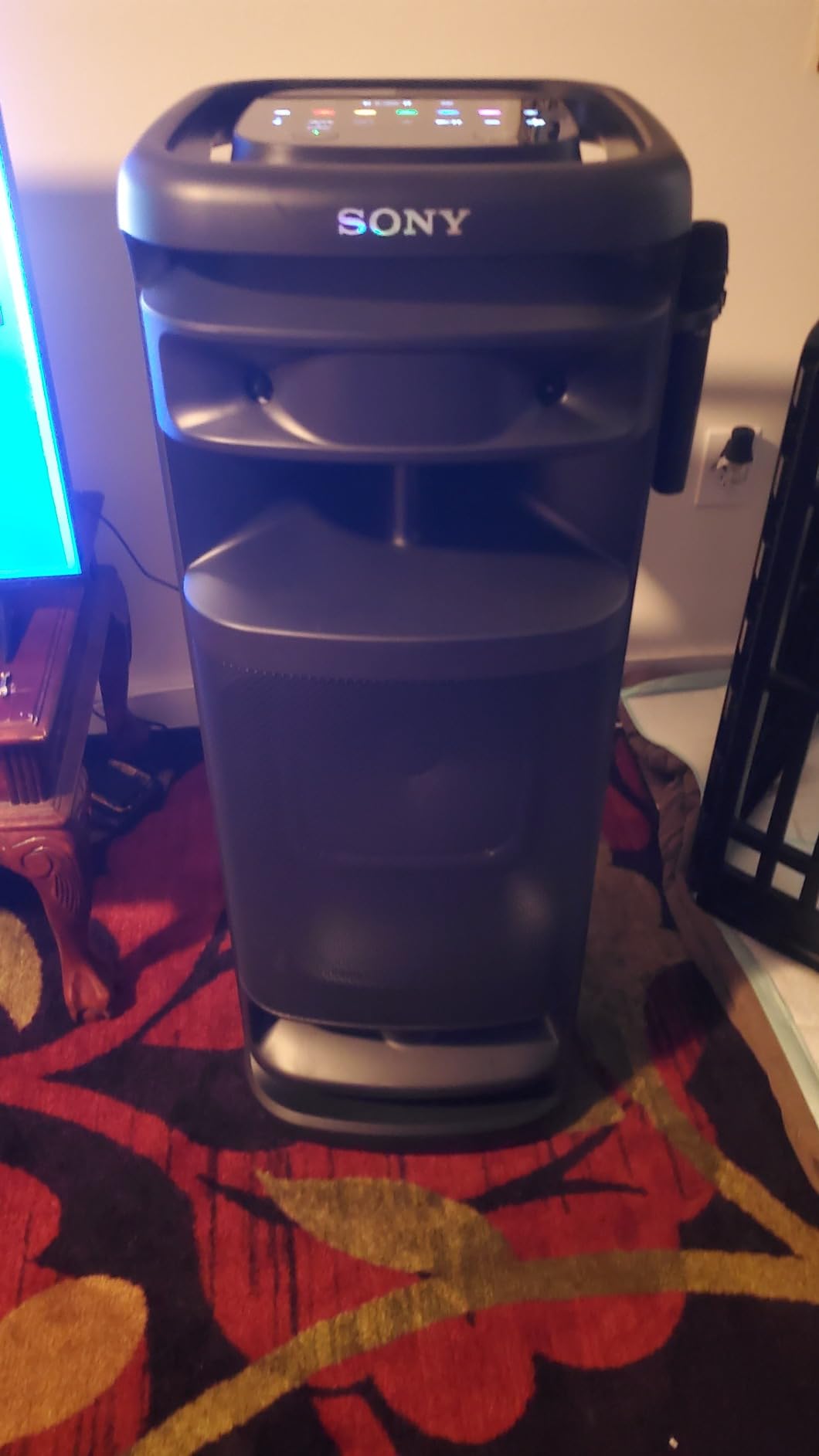 Sony ULT Tower 10 Bluetooth Karaoke Party Speaker with Powerful Bass, 360° Sound and Party Lights, Included Wireless Microphone customer photo 1