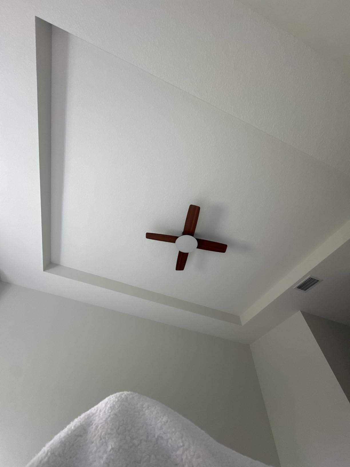 DREO Ceiling Fan, 44 Inch Low Profile Ceiling Fan with Light and Remote, 5CCT LED, 6-Level Dimmable, 6-Speed, Reversible Motor, 22 dB, Timer, Easy-Install, Black Flush Mount for Bedroom customer photo 1