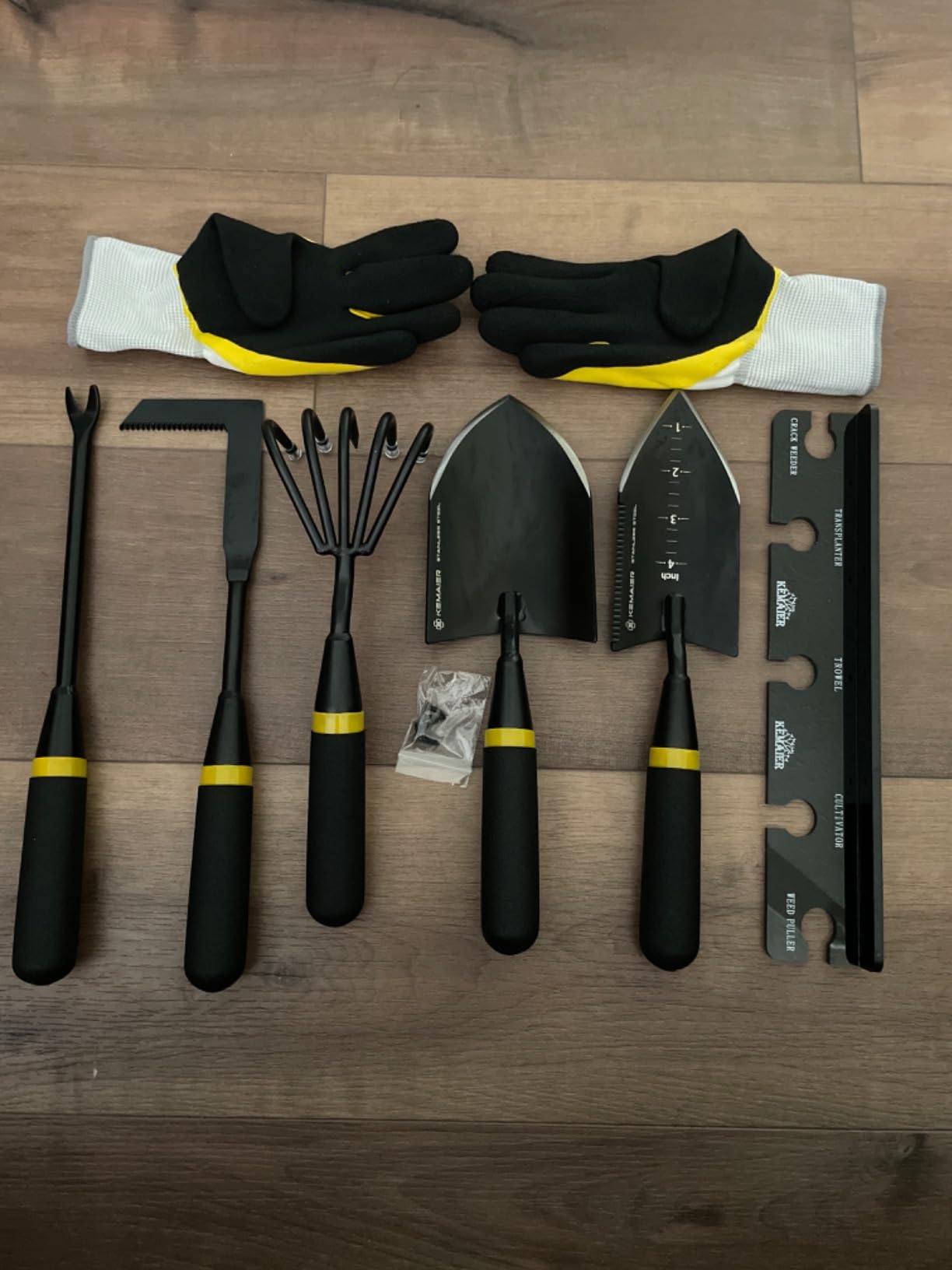 Kemaier Garden Tool Set - Heavy-Duty Stainless Steel Hand Cultivator, Transplant Shovel, Trowel, Crack Weeder, and Dandelion Weeder customer photo 2