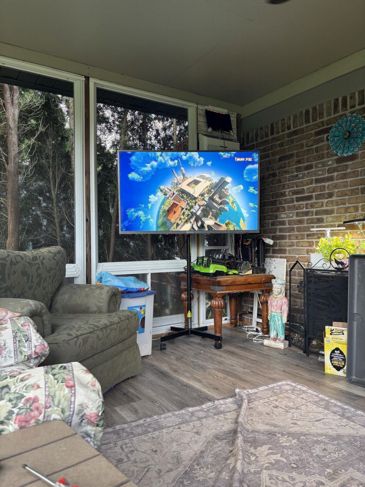 SYLVOX Outdoor TV, 55 inch 2000 nits Full Sun Outdoor TVs, Weatherproof TV | 4K Smart, IP56 Waterproof, Sunlight Readable, Support Dolby Vision Atmos, for Poolside Backyard Business (Pool Pro 3.0 /2026) customer photo 1