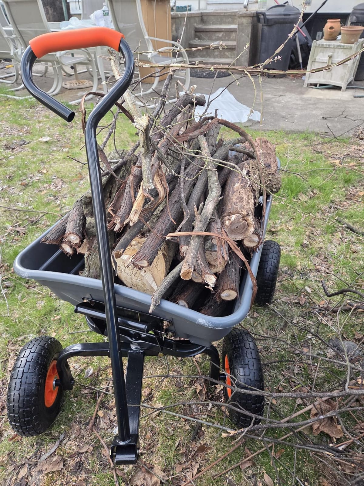 VEVOR Heavy Duty 1200lbs 7 Cu.Ft Wheelbarrow Garden Dump Cart Wagon | 2-in-1 Convertible Handle to Trailer For ATV Mower Tractor, 13in All Terrain Wheels customer photo 2