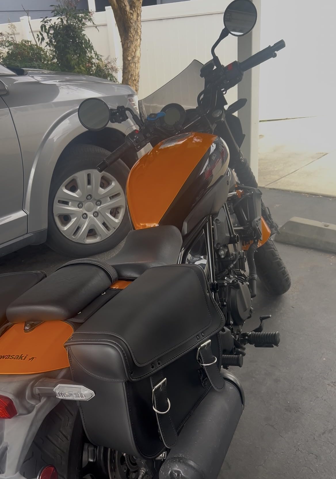 Nomad Universal Motorcycle Saddlebags - 30L Large Capacity Quick-Easy Throw Over Bags for Cruiser, Chopper, Touring - Heavy Duty saddle bags,Waterproof,Secure Lock,Durable Storage Side Bags for Bikers customer photo 1