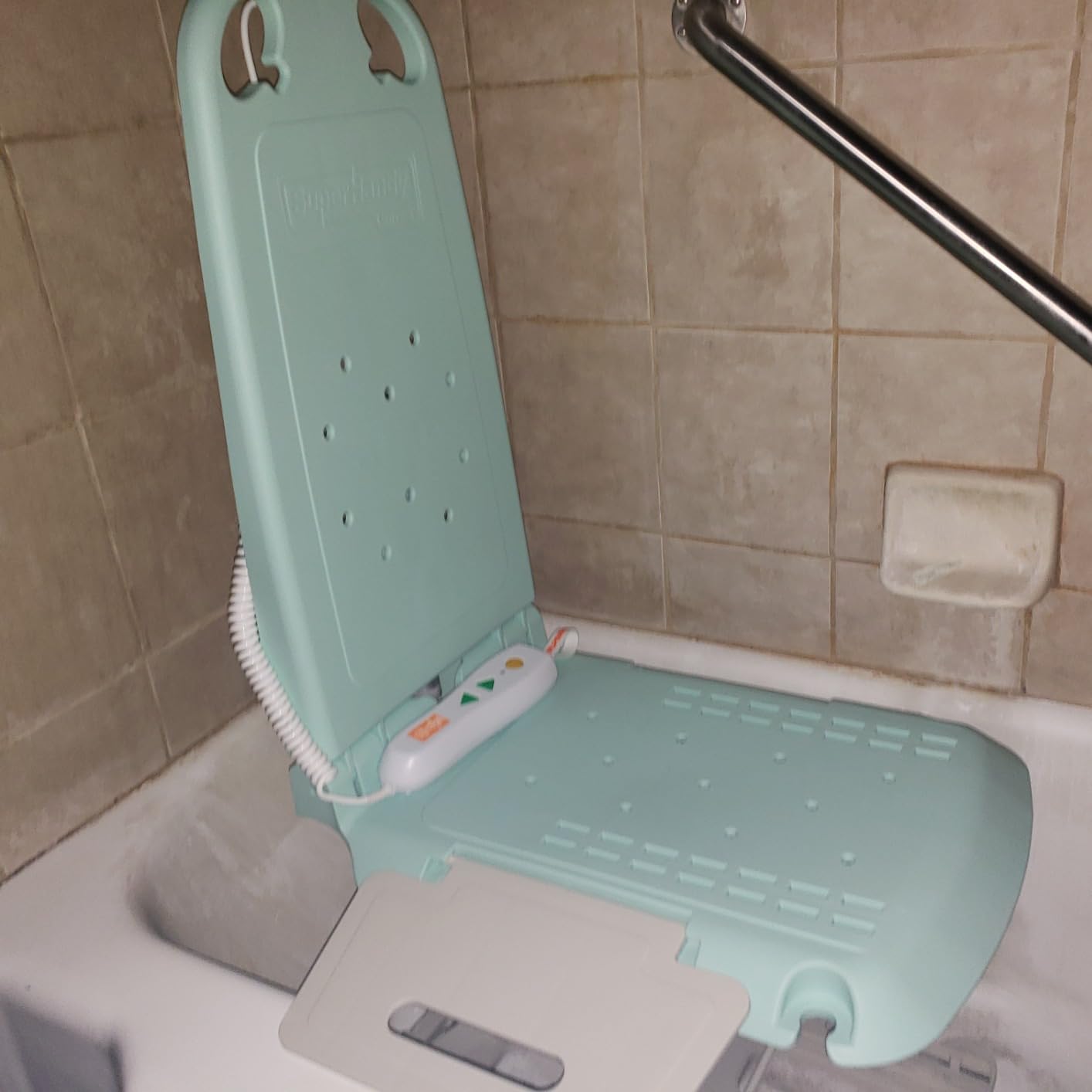 SuperHandy Portable Floor Lift and Bath Lift for Seniors, Foldable, 330 LBS Capacity, IP68 Waterproof, Ergonomic Seat [Patented] customer photo 1
