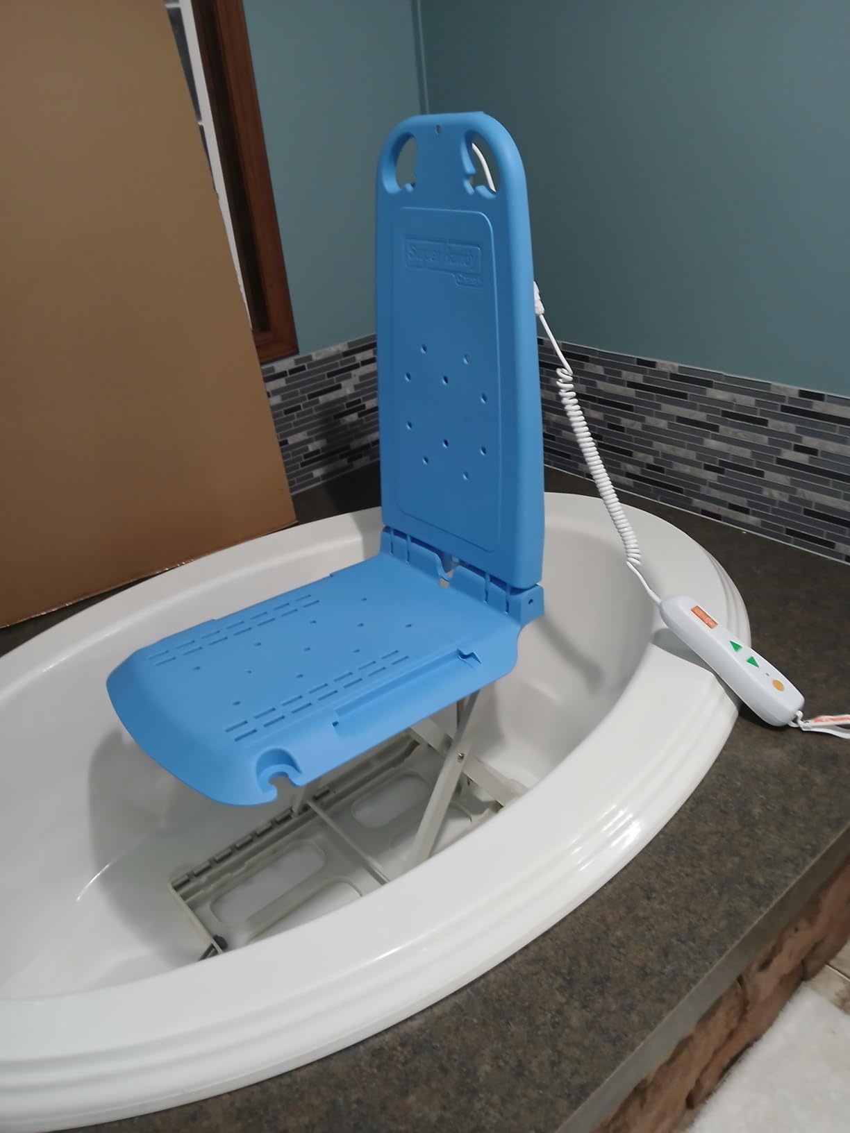 SuperHandy Portable Floor Lift and Bath Lift for Seniors, Foldable, 330 LBS Capacity, IP68 Waterproof, Ergonomic Seat [Patented] customer photo 2