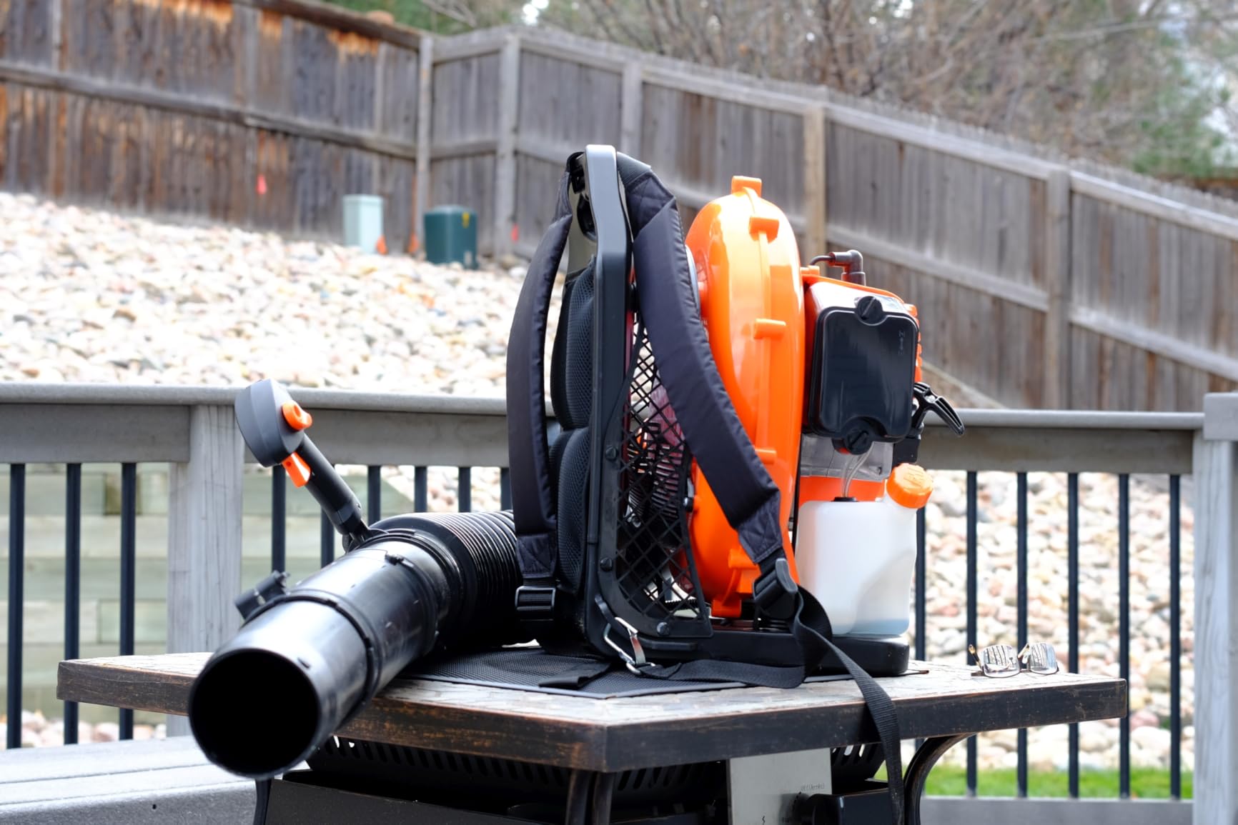 VEVOR 79cc Backpack Gas Leaf Blower, 2-Cycle Gas Powered Backpack Blower with 3L Fuel Tank, 930CFM Air Volume 184MPH Speed, Ideal for Lawn Care customer photo 1