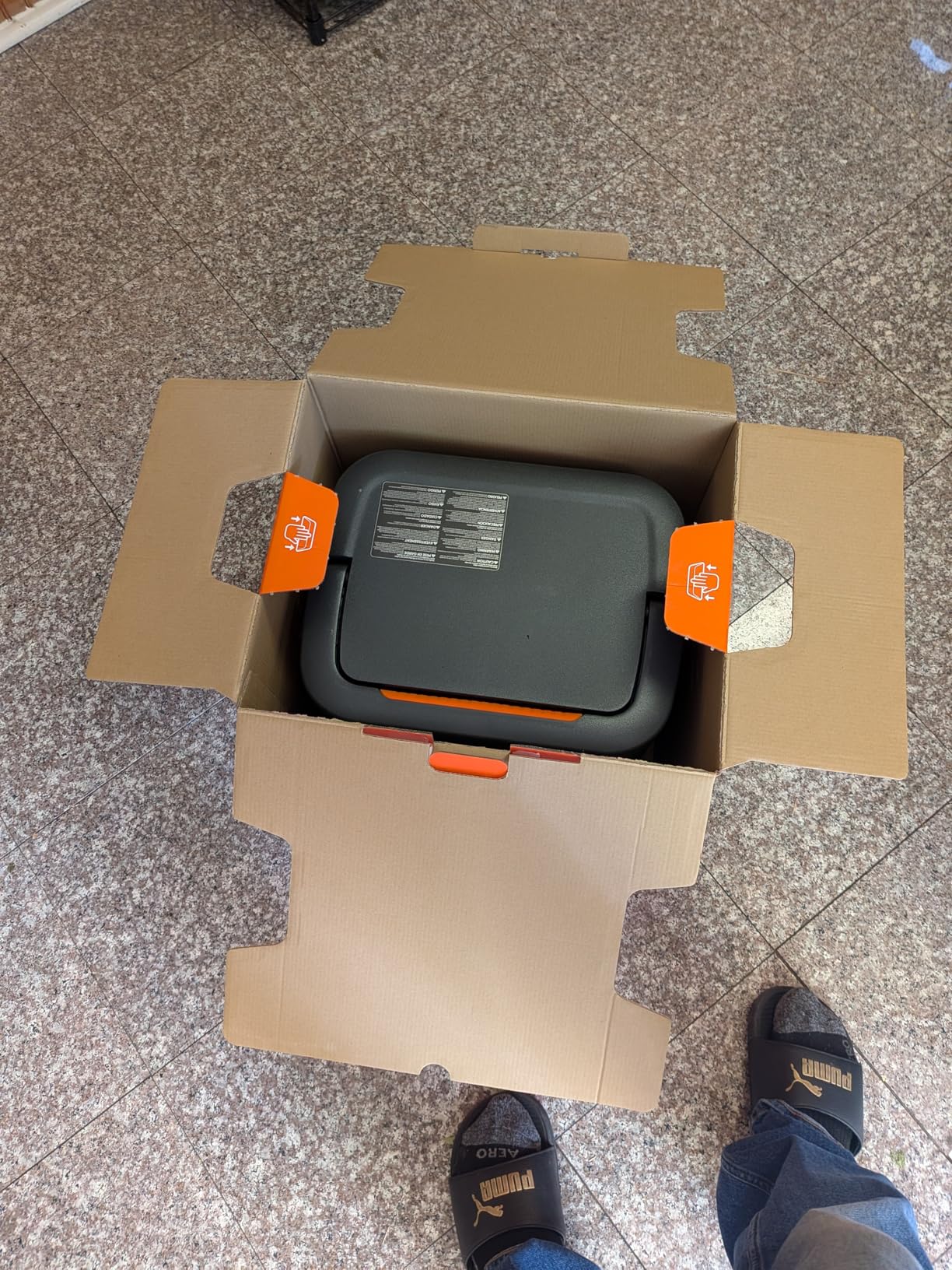 Jackery Explorer 2000 v2 Portable Power Station, 2042Wh, 2200W AC Output | LiFePO4 Battery, USB-C PD 100W Fast Charging, Solar Generator for Emergencies, Power Outages, Camping (Solar Panel Optional) customer photo 2
