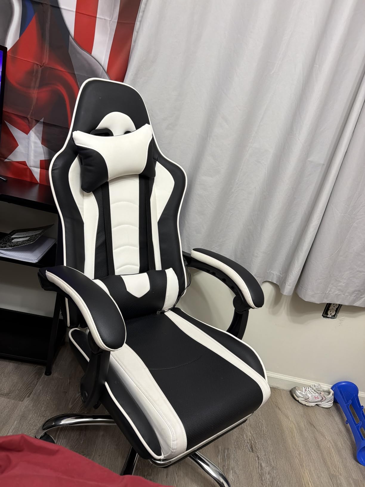 Yaheetech Gaming Chair with Electric Massage Lumbar Support, Footrest & Headrest - Ergonomic High Back Recliner for Home Office, Computer Desk Chair, Height Adjustable, 300 lbs, Black/White customer photo 1