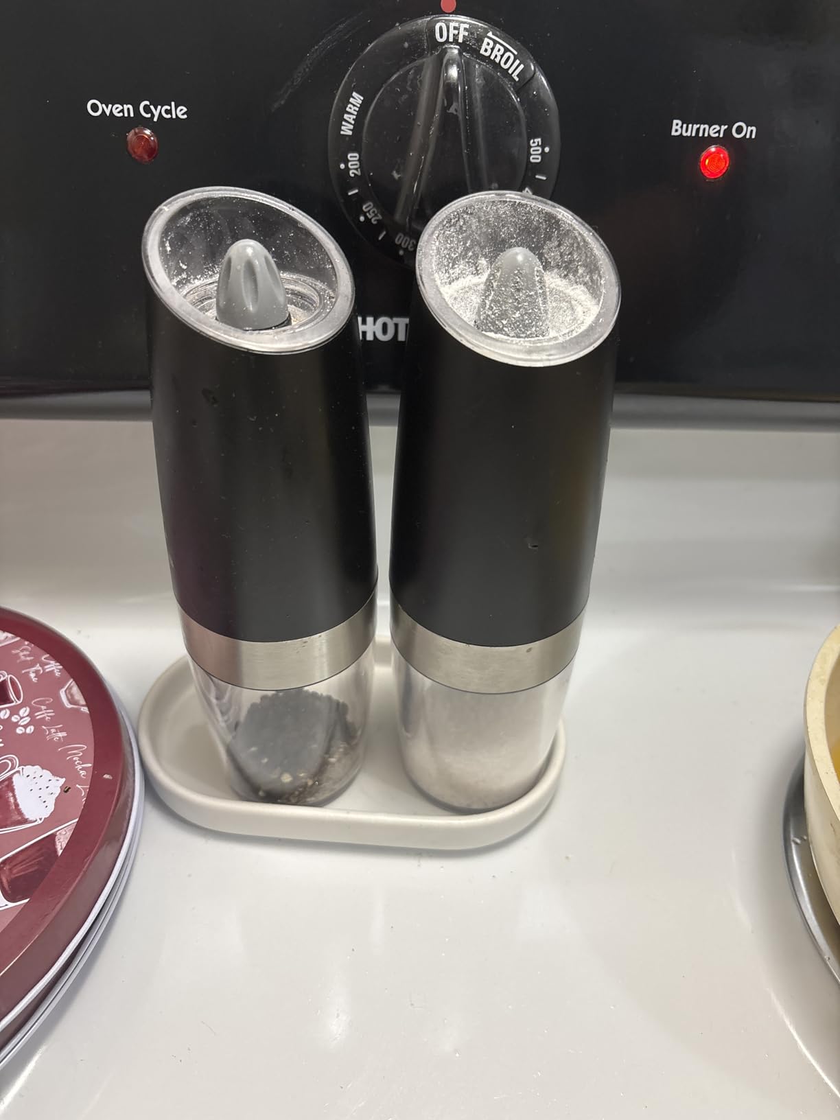 CIRCLE JOY Gravity Electric Salt and Pepper Grinder Set Automatic Salt and Pepper Grinder Set with LED Light, Battery Operated, Adjustable Coarseness, Large Capacity, for Home Kitchen BBQ, Black customer photo 1