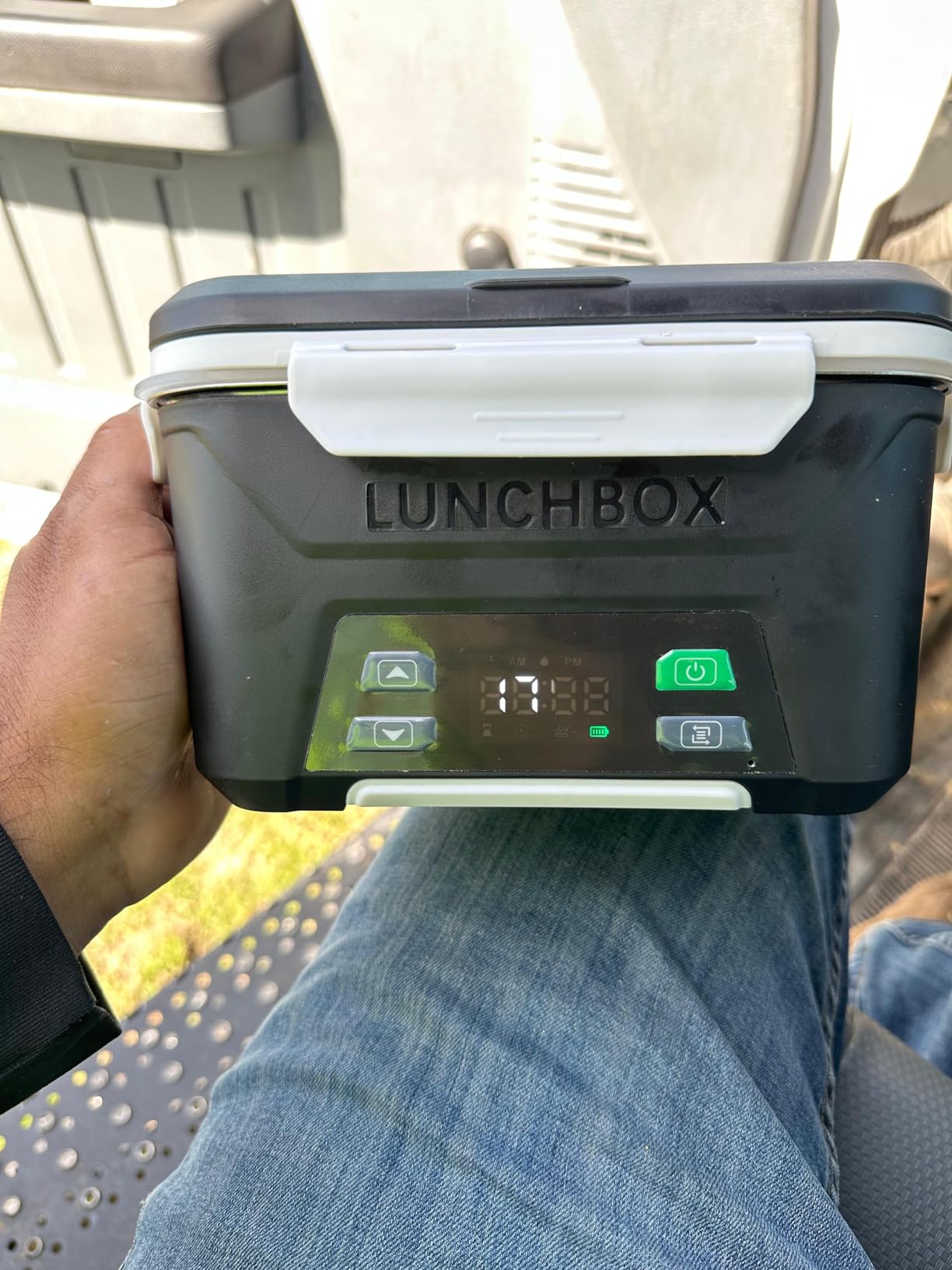 EAST OAK Cordless Electric Lunch Box, Heated Lunch Box for Men with Timer, Self Heating Lunch box with Automatic Heating, 5.5 Cups Portable Food Warmer with Removable Tray Divider & Insulated Bag customer photo 2