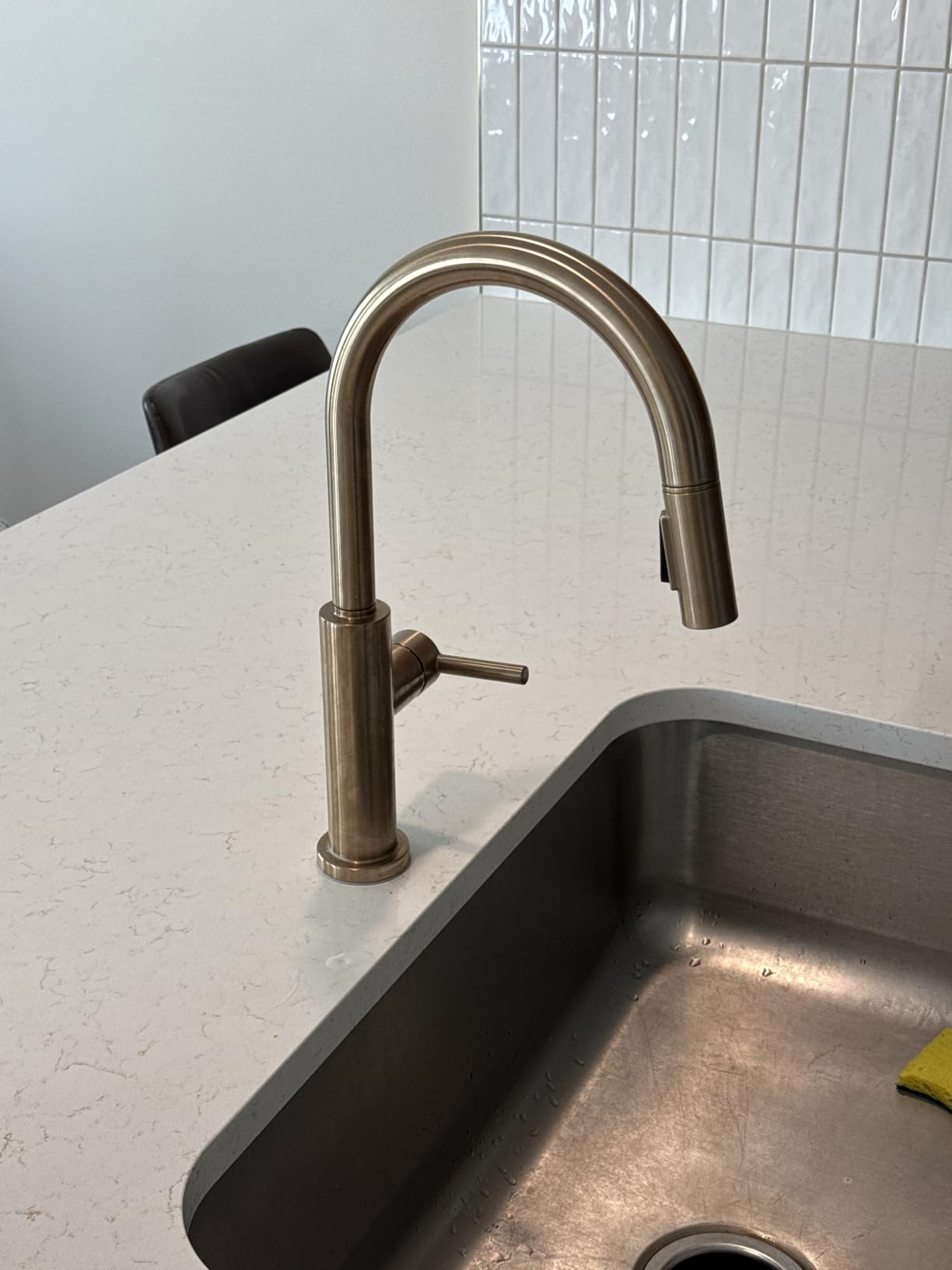 Delta Nicoli Brushed Nickel Kitchen Faucet with Pull Down Sprayer, Modern Single Hole Kitchen Sink Faucet, Single Handle, Stainless Steel 19867LF-SS customer photo 1