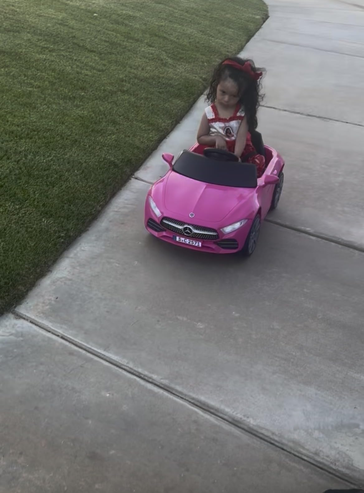 Licensed Mercedes-Benz CLS 350 12V Ride On Car Truck for Kids, Ride on Toys for Toddlers w/Parent Control, Spring Suspension, Power Wheels for Girls w/Bluetooth, Music, LED Lights (Pink) customer photo 2