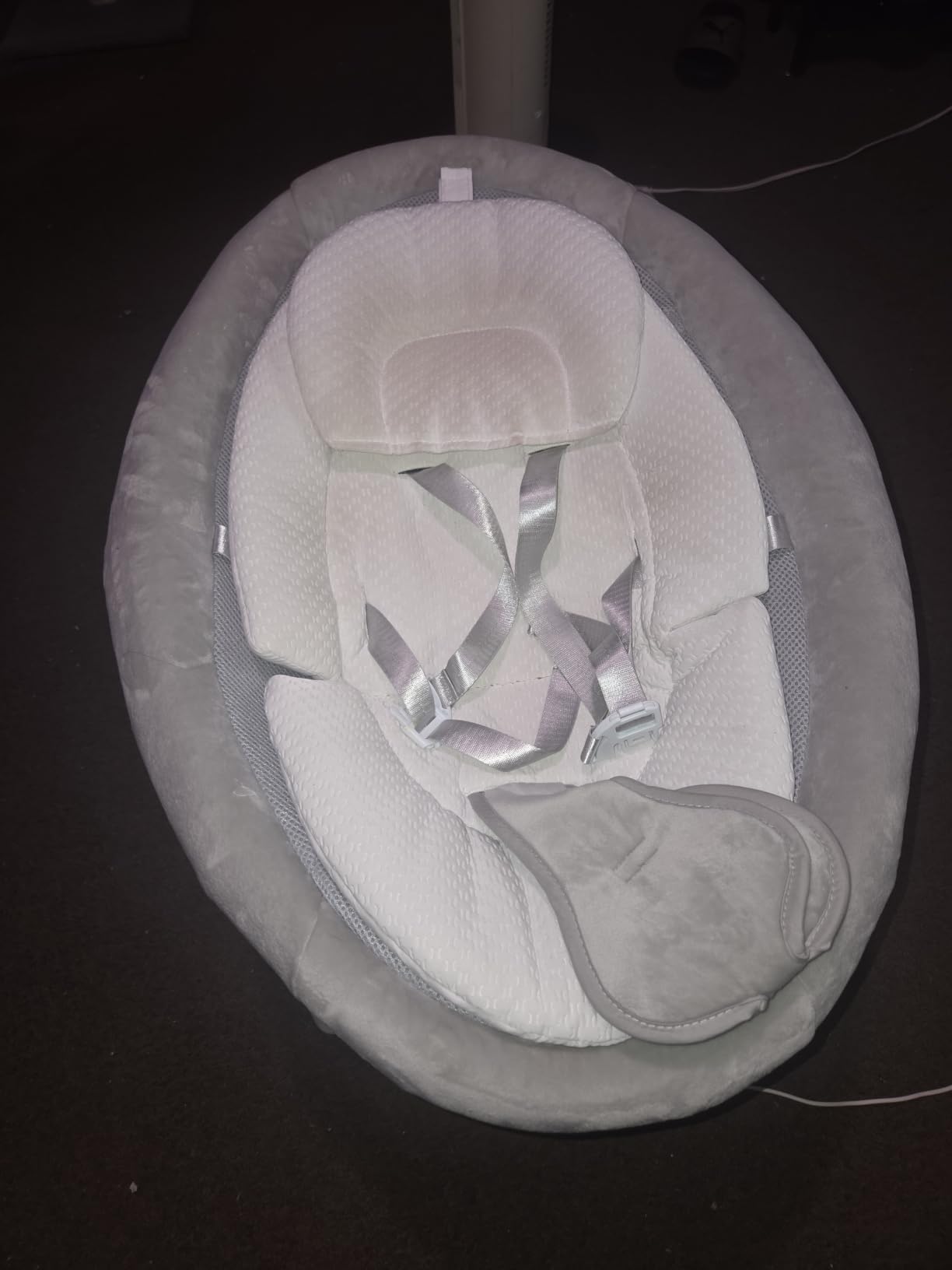 3-in-1 Baby Swings for Infants with Auto Motion Sensor and Bluetooth Music - Portable Baby Swing with 360 Degree Rotatable Seat & Removable Canopy, Remote Control, 5 Speeds & 12 Melodies, Up to 25 lbs (White) customer photo 1