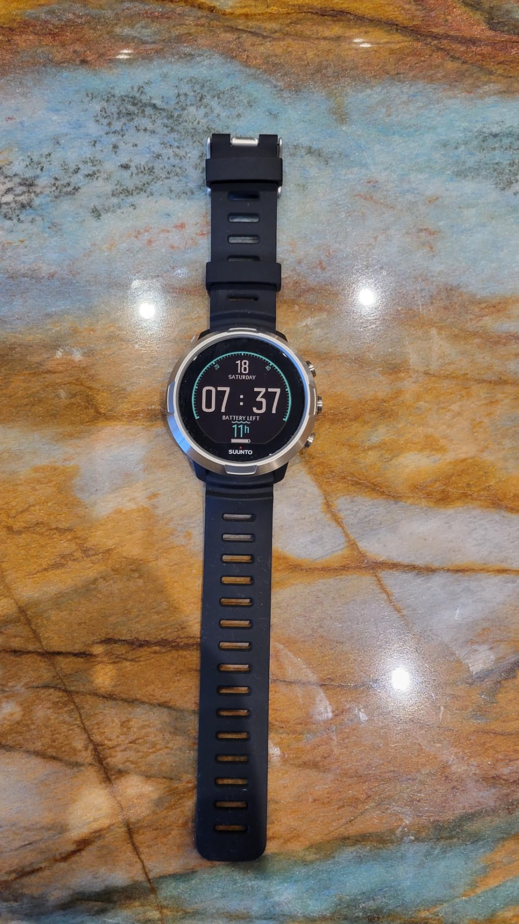 SUUNTO D5 Dive Computer with Color Screen and Exchangeable Straps, Aqua Blue | Wireless Tank Pressure Support, Vibration Alarm, Digital Compass, Extensive Scuba&Freedive Features, Up to 12H Diving Time customer photo 2