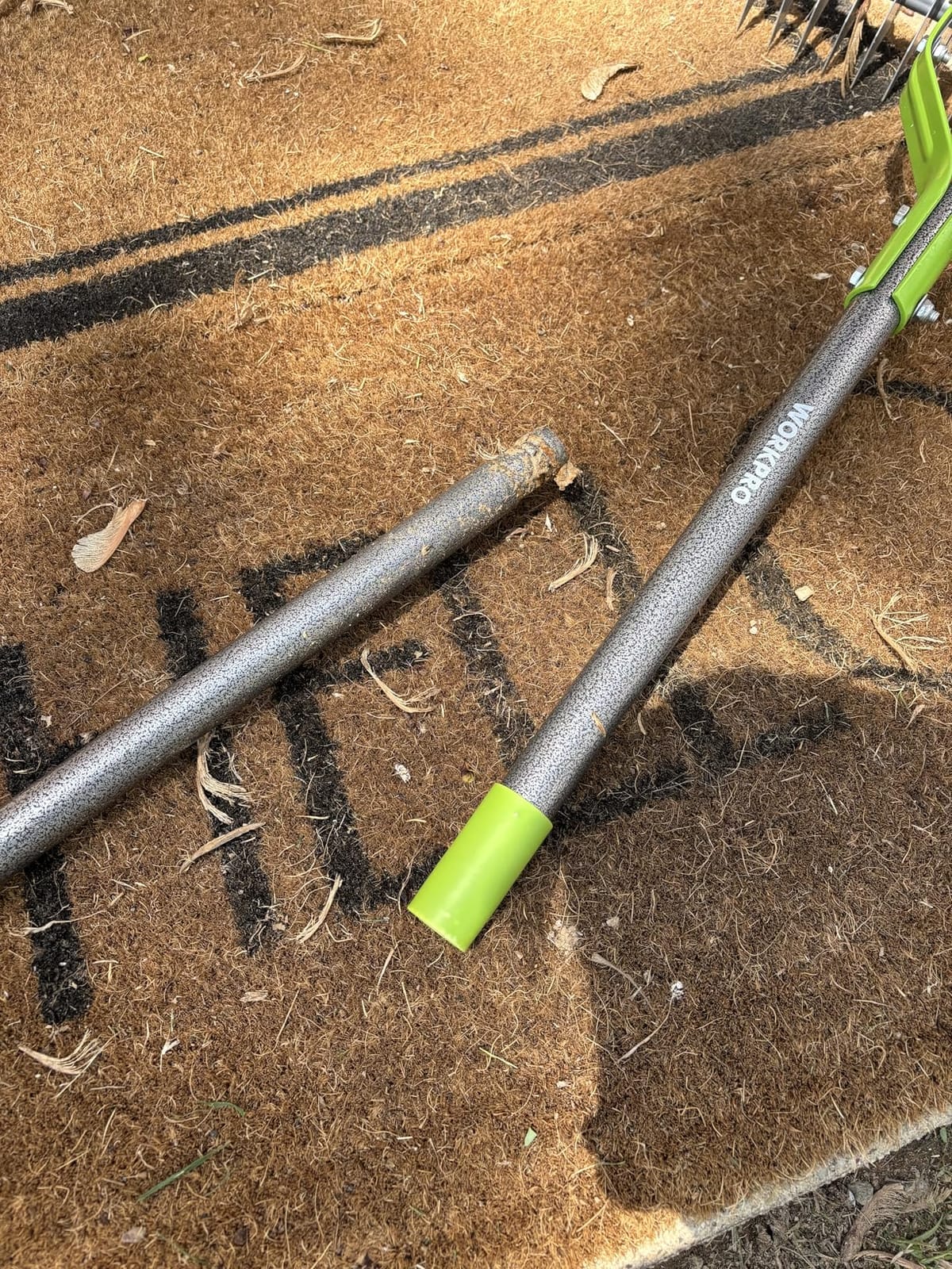WORKPRO Thatch Rake, 15-Inch Thatching Rake with Telescoping 5FT Handle | Heavy-Duty Dethatcher Rakes with Adjustable Head for Removing Dead Grass and Clippings, Loosening Soil customer photo 1