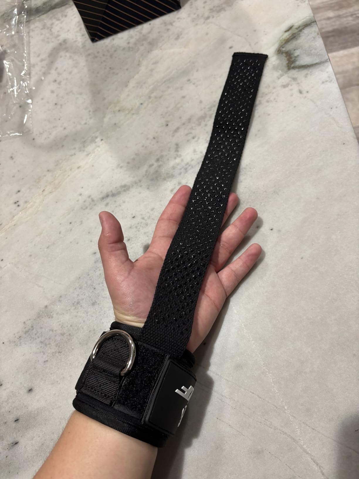 Ekkovision EKKO Weight Lifting Straps With Cuffed D Ring, Wrist Support for Men, Heavy Duty Thick Comfortable Lifting Straps, Secure Fit, Enhanced Grip, Straps for Weightlifting & Gym Training customer photo 2